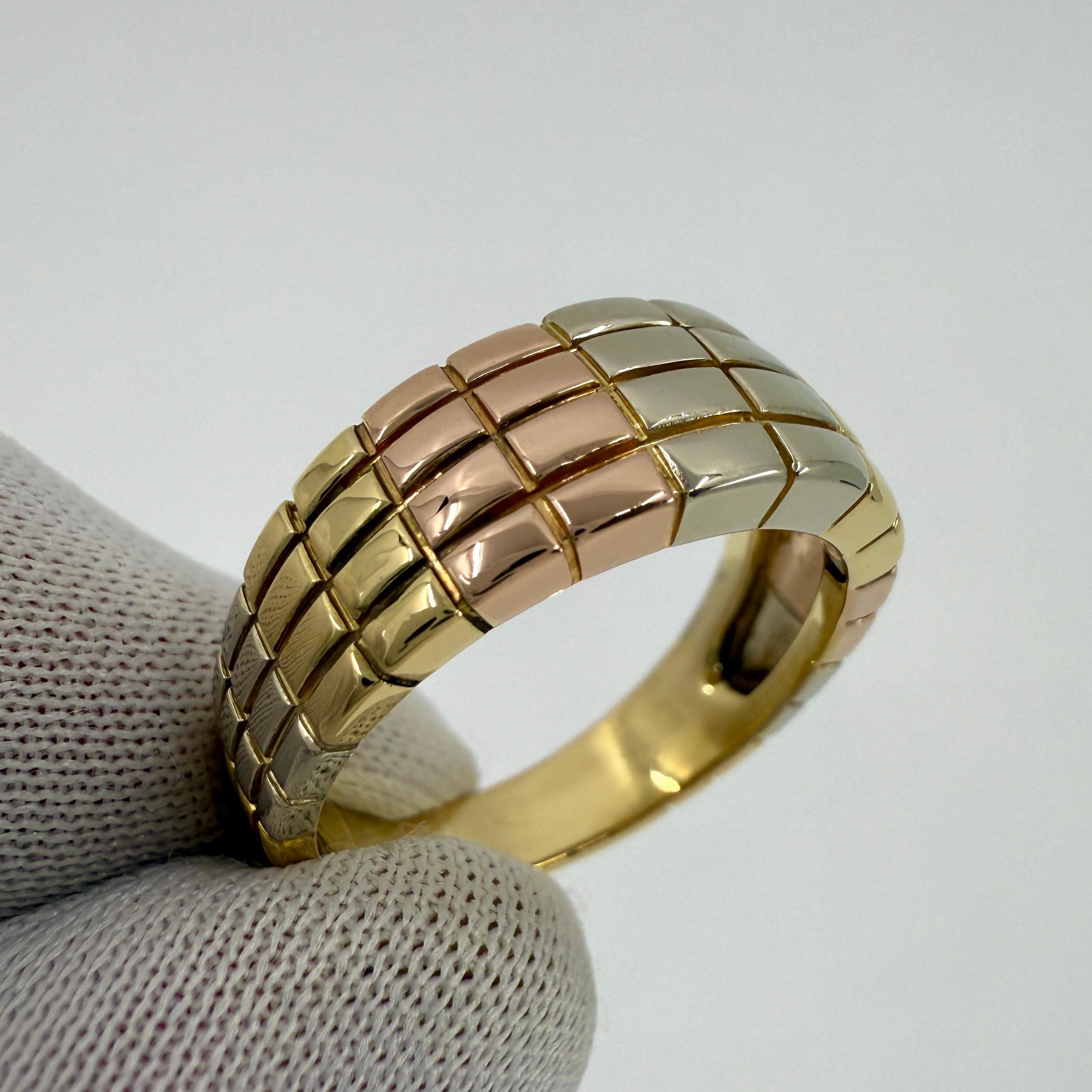 da uomo o donna Raro anello d'epoca Van Cleef & Arpels in oro 18 carati multicolore con fascia fantasia in vendita