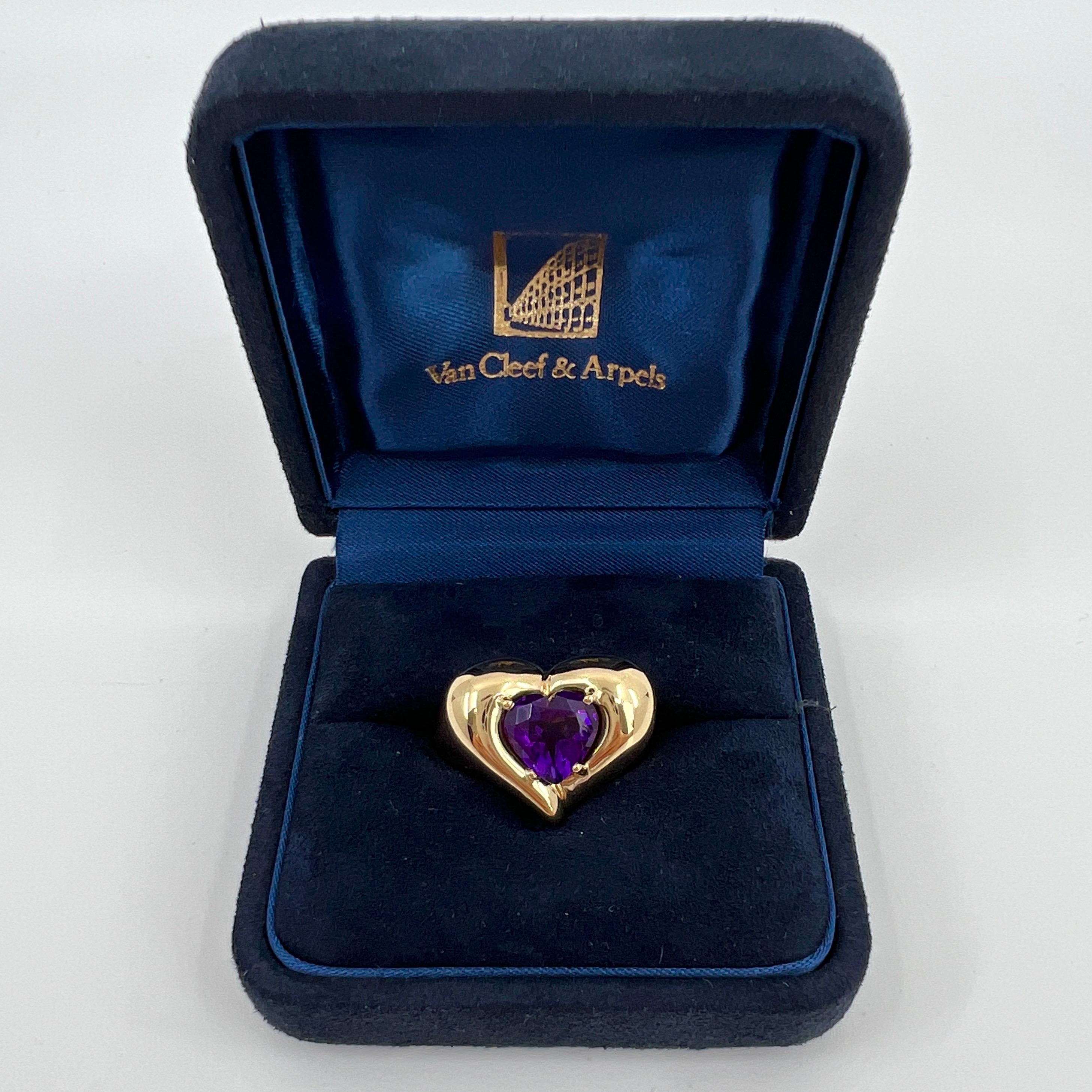 Rare Vintage Van Cleef & Arpels 18k Yellow Gold Amethyst Heart Ring with Box In Good Condition In Birmingham, GB
