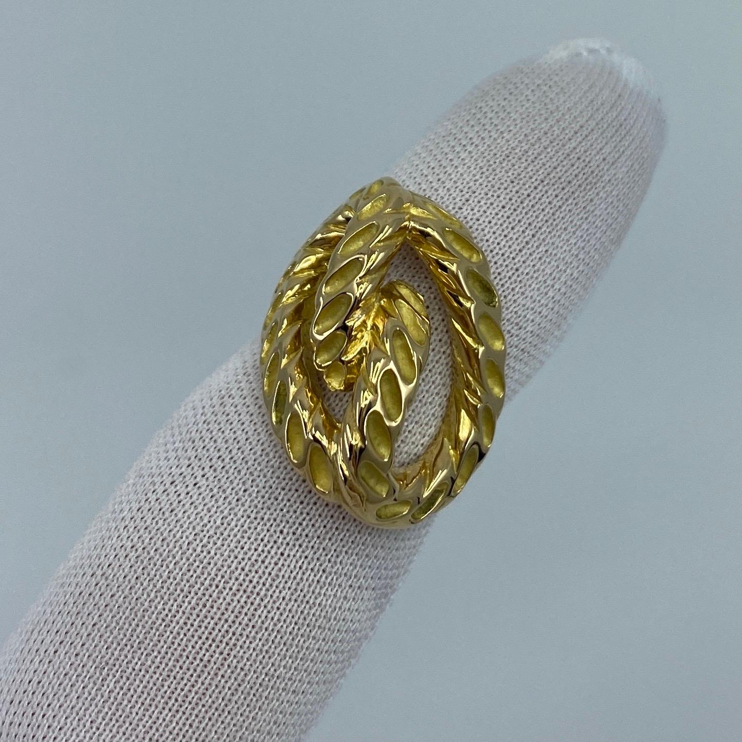 Rare Vintage Van Cleef & Arpels 18k Yellow Gold Braid Rope Motif Ring with Box For Sale 7