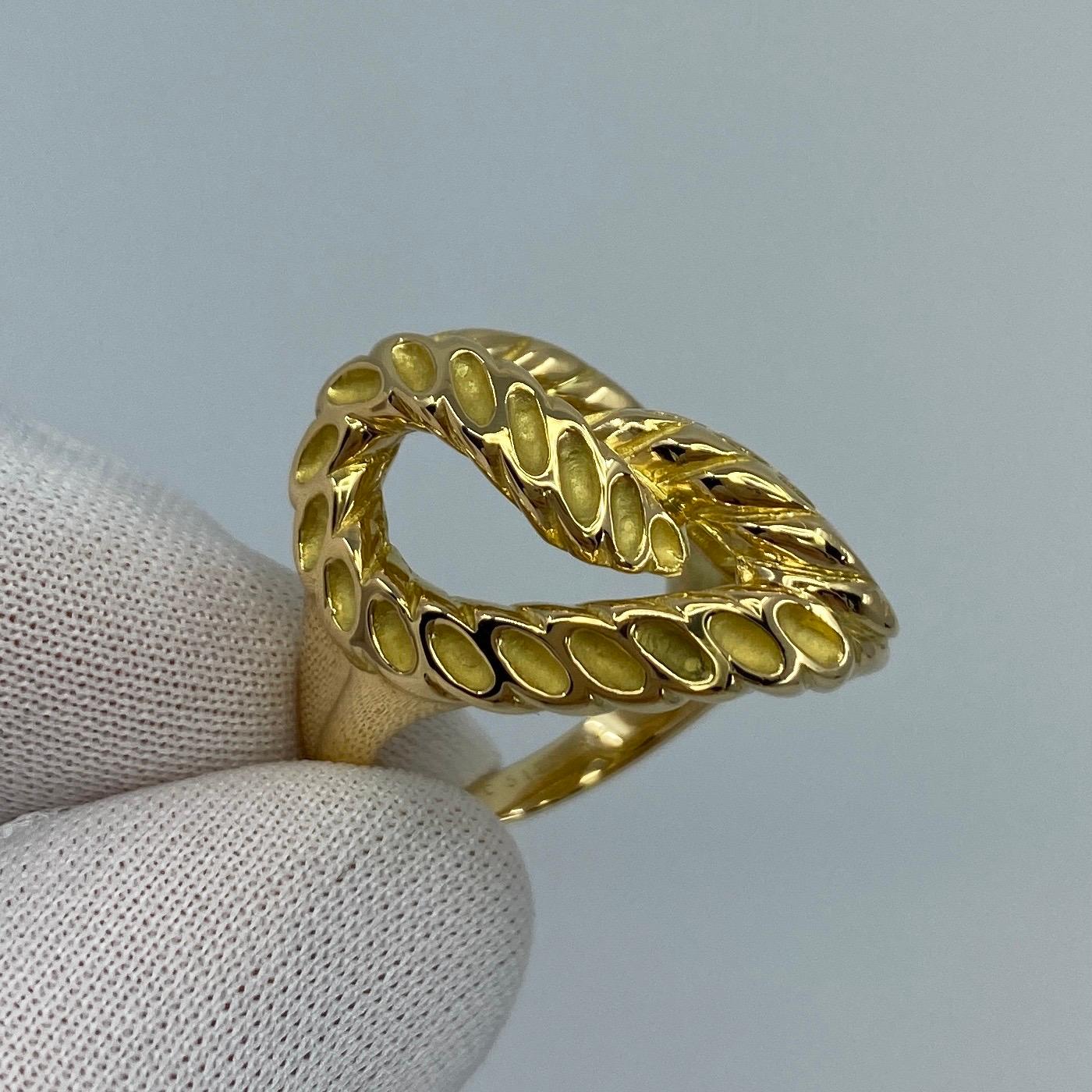 Rare Vintage Van Cleef & Arpels 18k Yellow Gold Braid Rope Motif Ring with Box For Sale 2