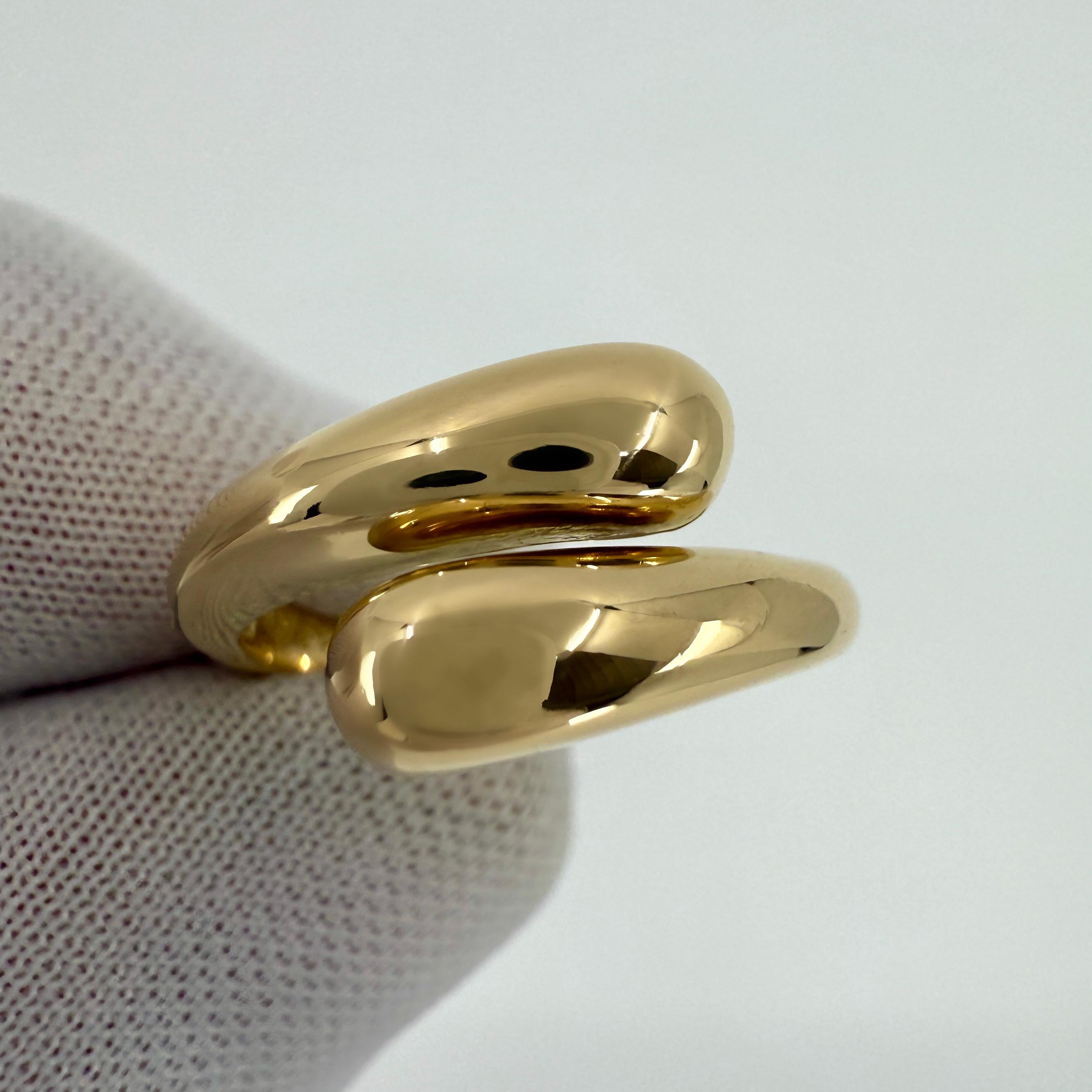 Rare Vintage Van Cleef & Arpels 18k Yellow Gold Bypass Fancy Band Split Ring In Excellent Condition In Birmingham, GB