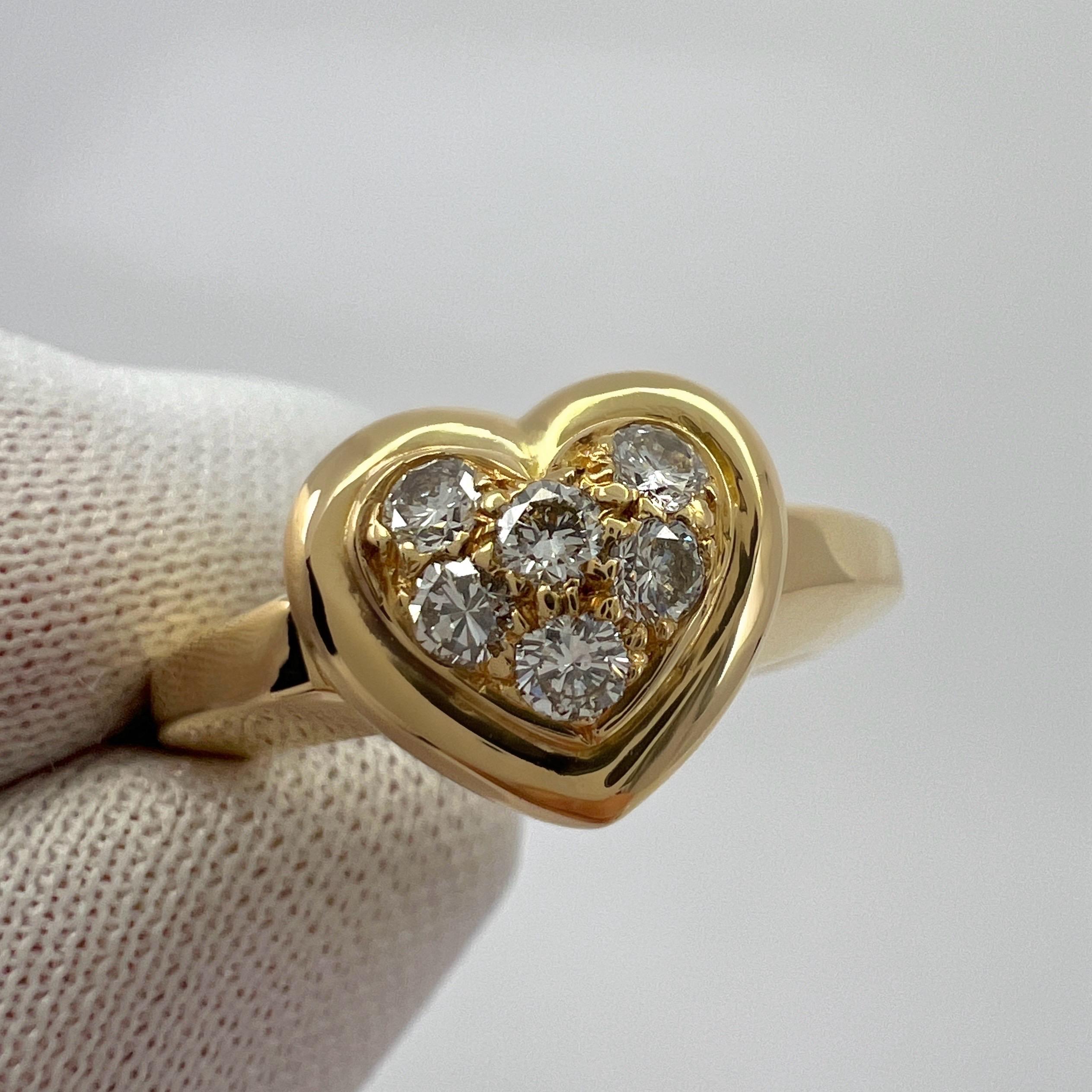 Rare Vintage Van Cleef & Arpels 18k Yellow Gold Diamond Heart Ring And Pendant In Excellent Condition For Sale In Birmingham, GB