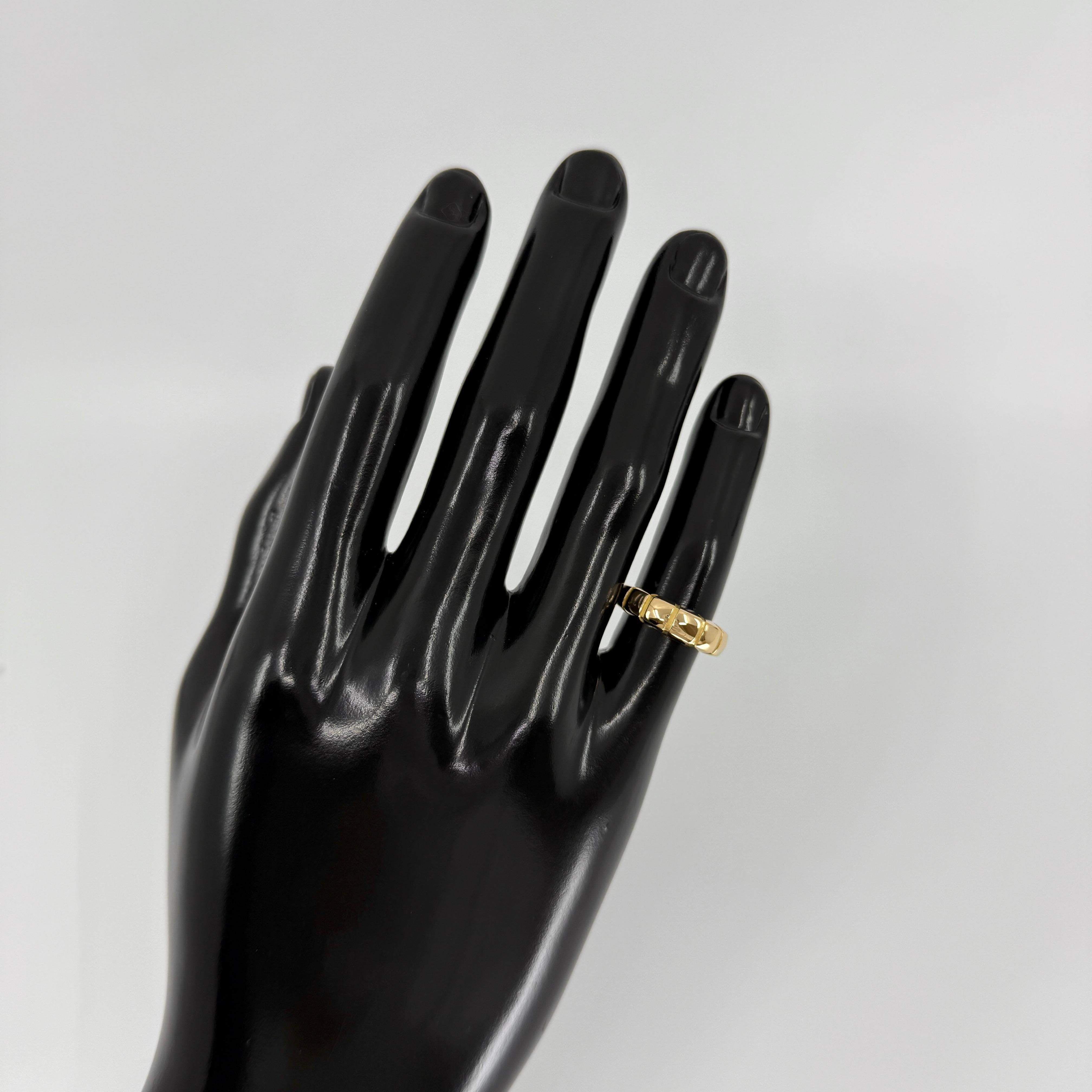 Rare Vintage Van Cleef & Arpels 18k Yellow Gold Fancy Band Ring US6 EU52 For Sale 3