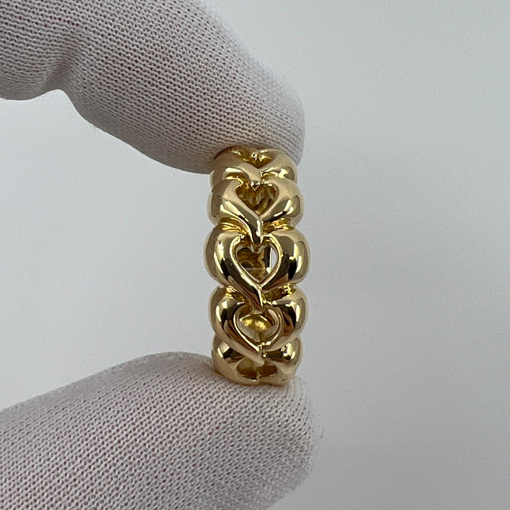 Women's or Men's Rare Vintage Van Cleef & Arpels 18k Yellow Gold Open Heart Band Ring with Box