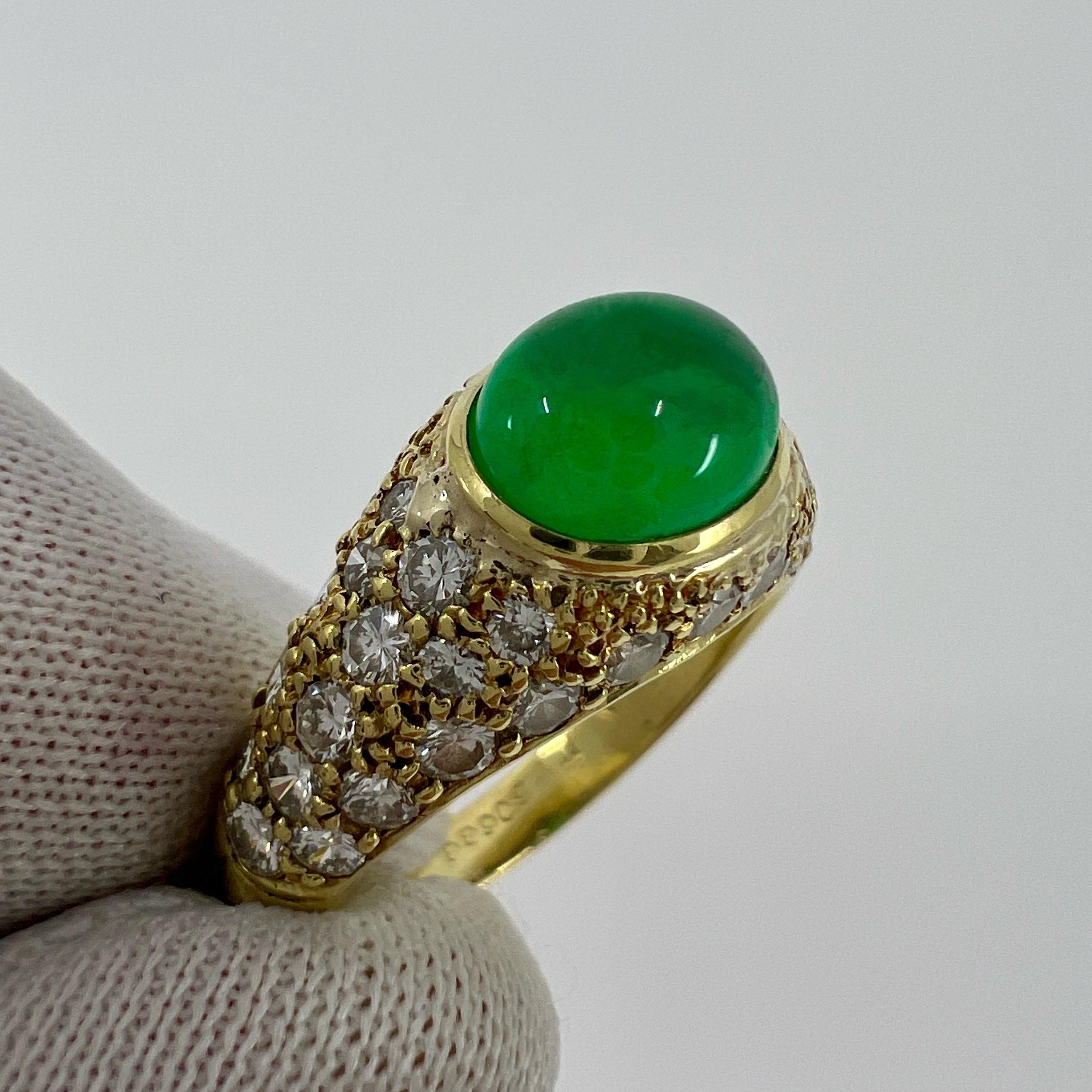 Rare Vintage Van Cleef & Arpels 2 Carat Emerald And Diamond Cocktail Dome Ring For Sale 4