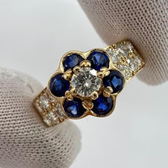 Van Cleef & Arpels, rare bague fleur Fleurette en saphir bleu et diamants