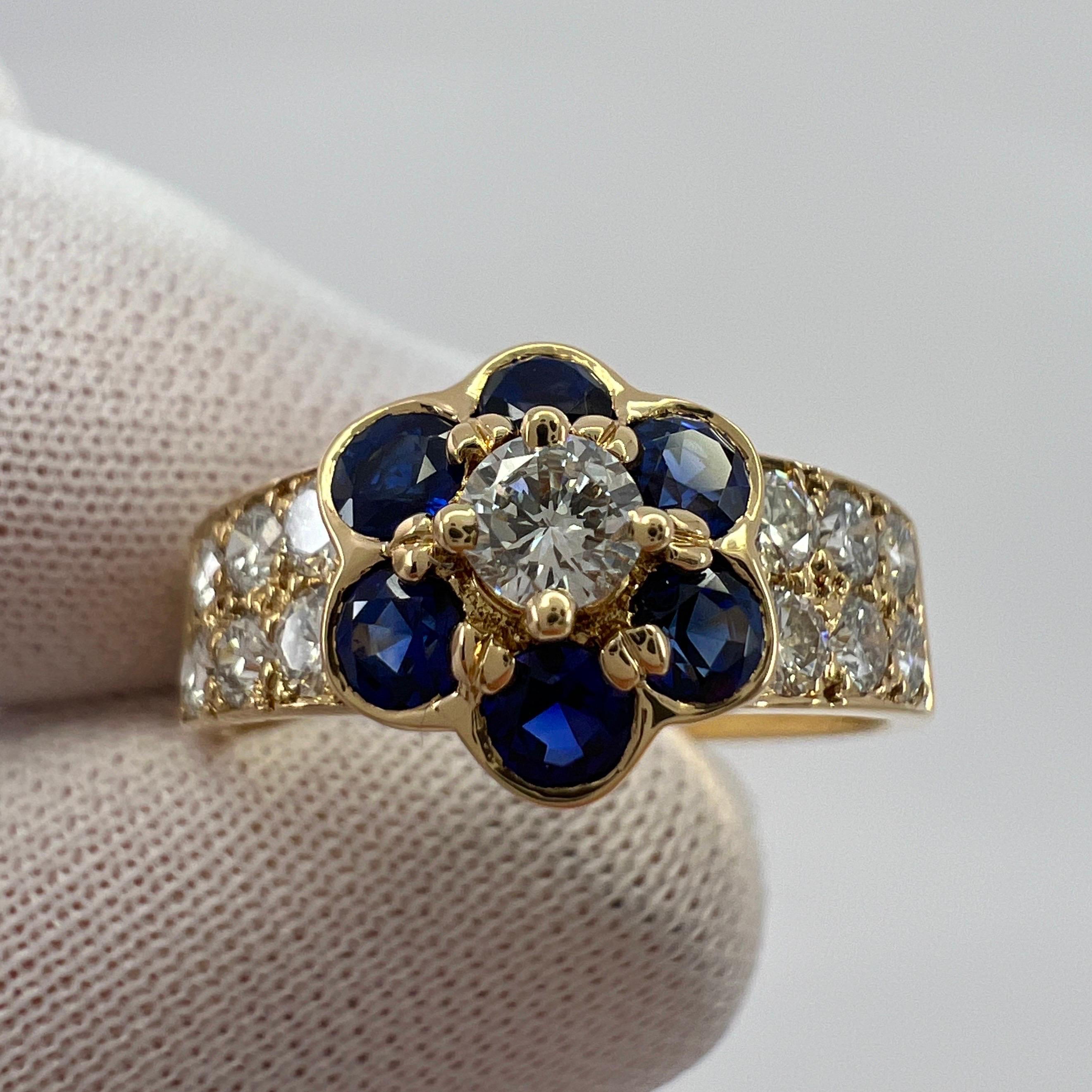 Women's or Men's Rare Vintage Van Cleef & Arpels Blue Sapphire & Diamond Fleurette Flower Ring For Sale