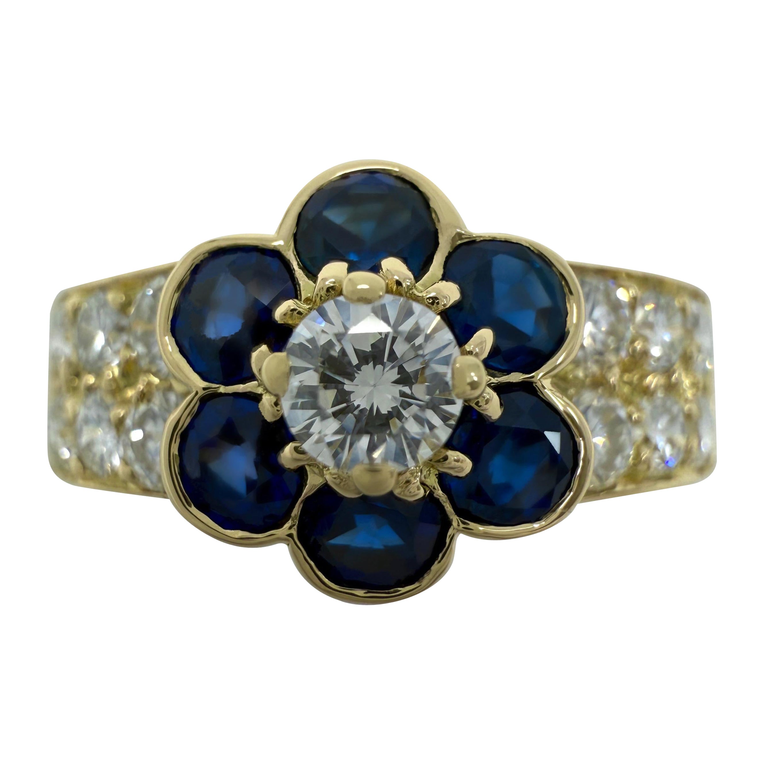Rare Vintage Van Cleef & Arpels Blue Sapphire & Diamond Fleurette Flower Ring