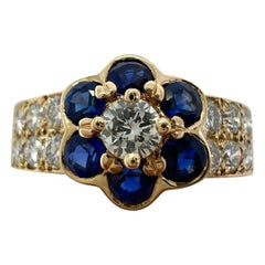 Van Cleef & Arpels, rare bague fleur Fleurette en saphir bleu et diamants
