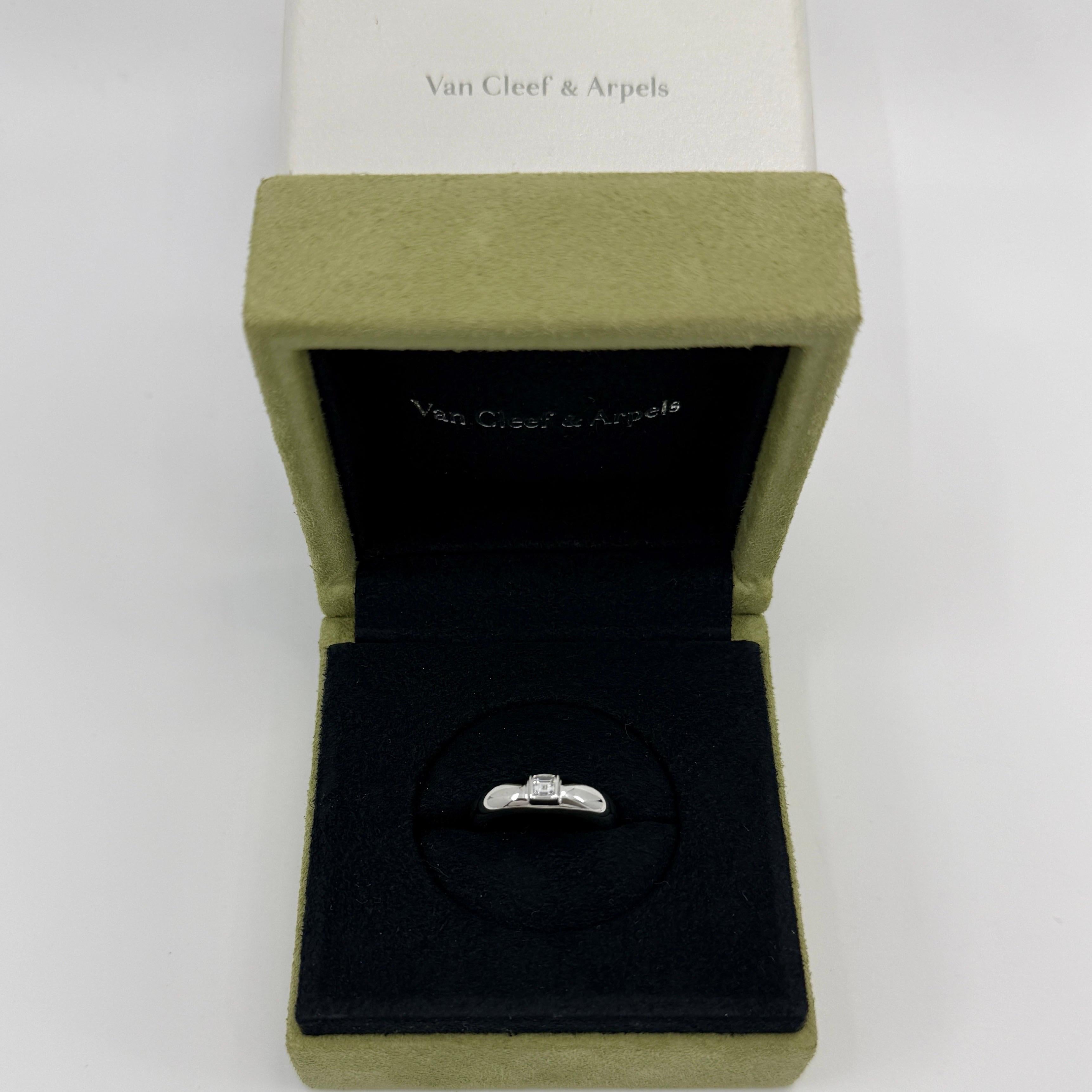 Vintage Van Cleef & Arpels 18k White Gold Square Cut Diamond Solitaire Band Ring.

A vintage VCA solitaire band ring with a fine natural square cut diamond. Measures 4mm with bezel.
Top quality diamond with approx. E/F colour and VVS clarity.
Fine