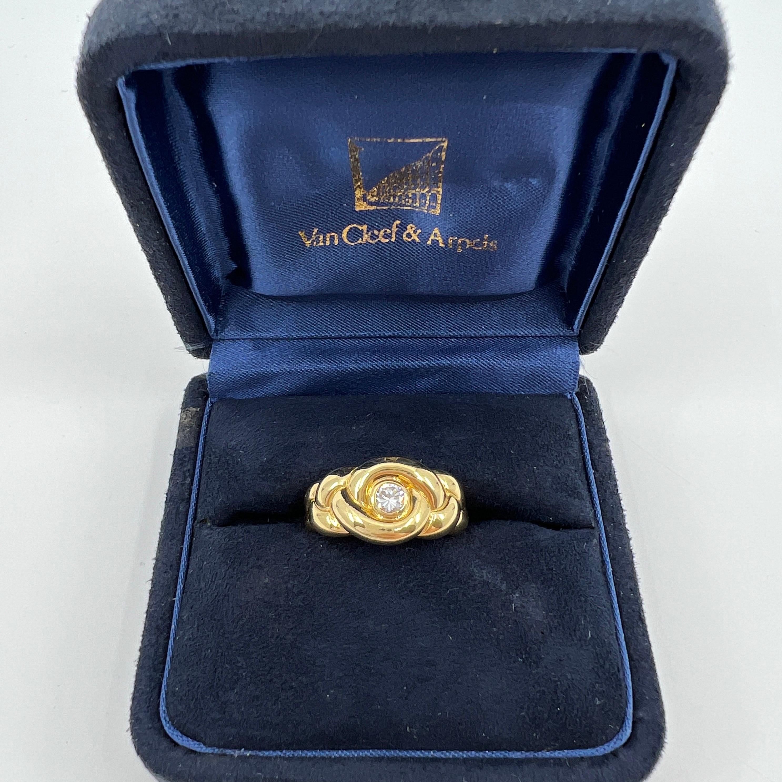 Women's or Men's Rare Vintage Van Cleef & Arpels Diamond 18k Yellow Gold Braid Rope Ring with Box For Sale