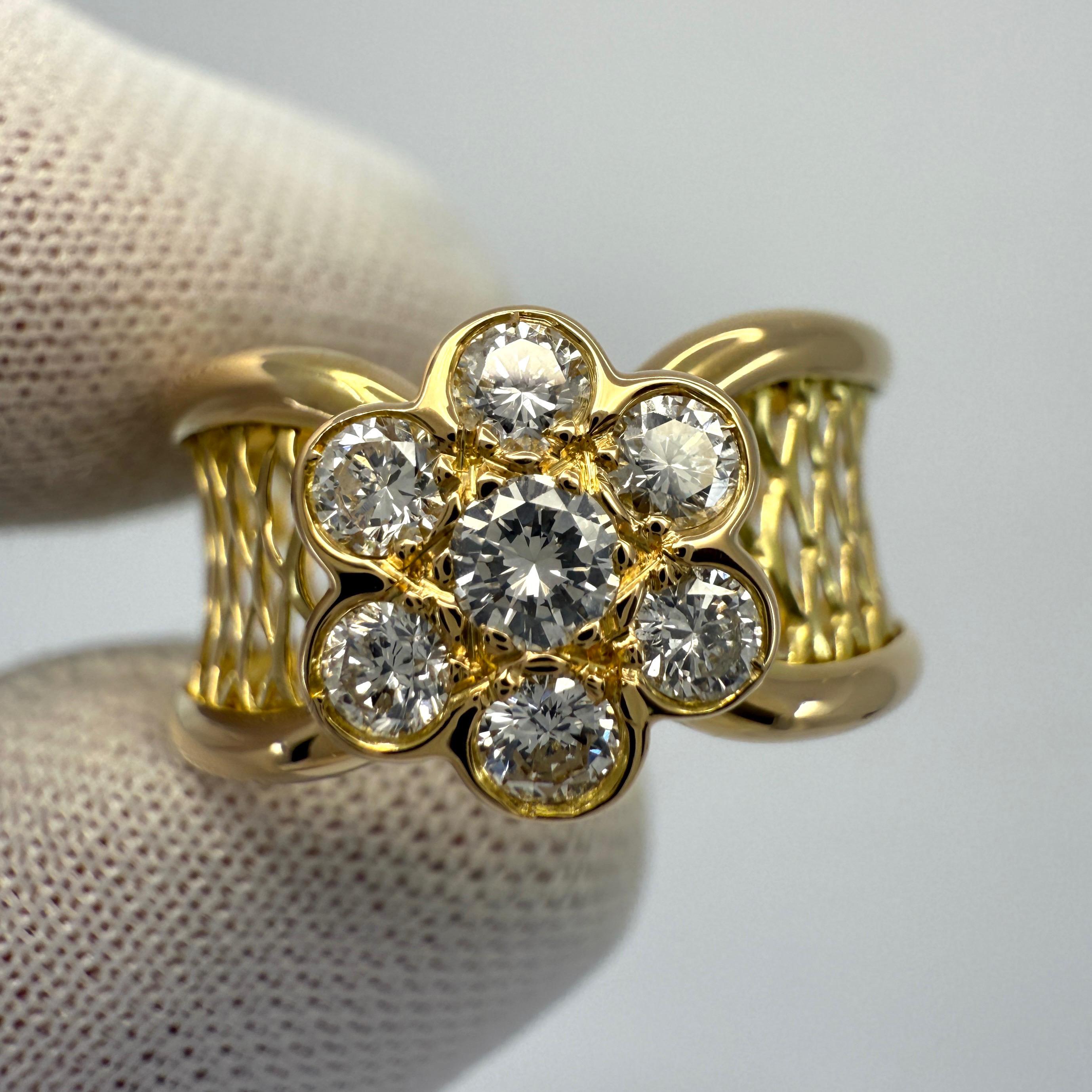 Rare Vintage Van Cleef & Arpels Diamond 18k Yellow Gold Flower Filigree Ring For Sale 7