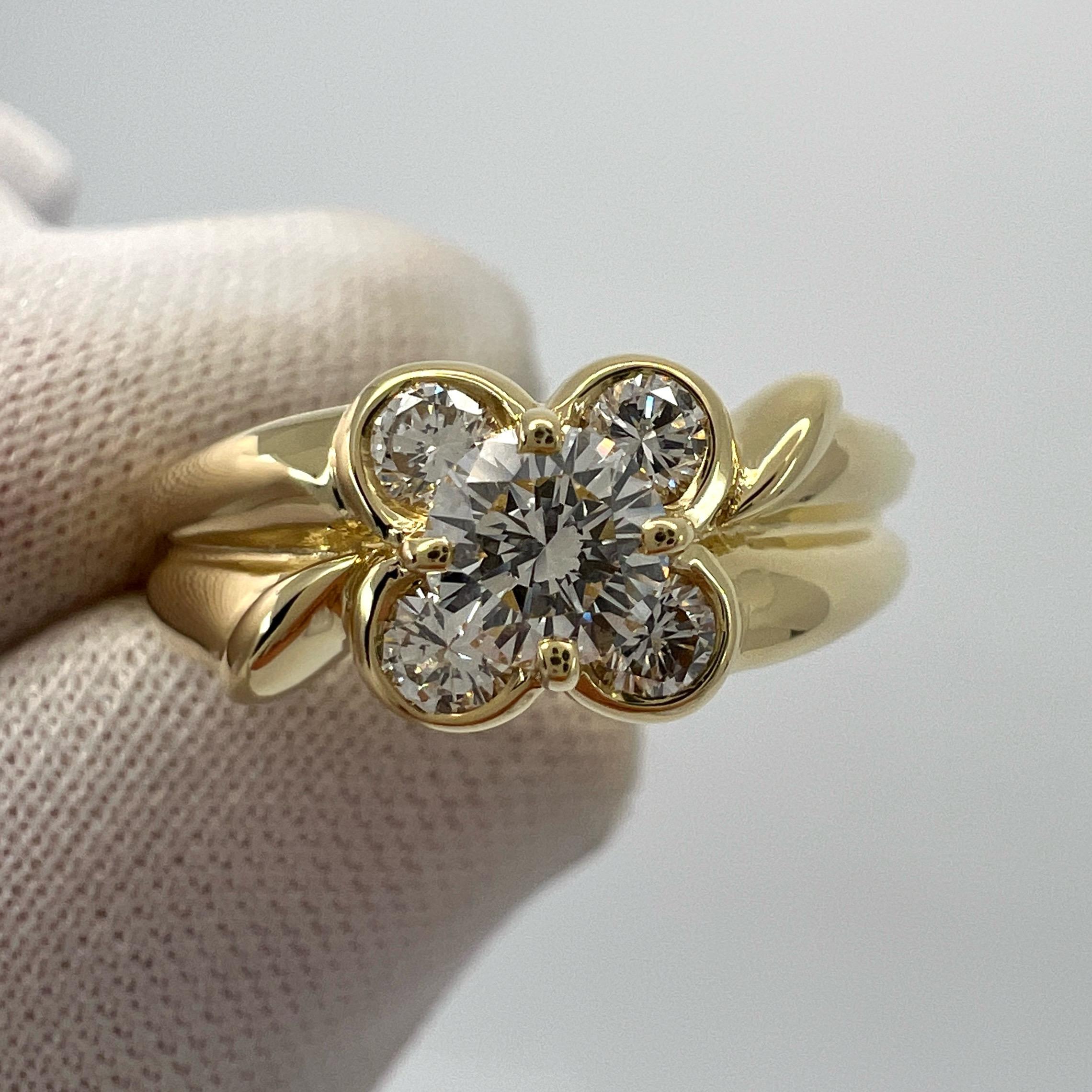 Rare Vintage Van Cleef & Arpels Diamond 18k Yellow Gold Flower Onbell Ring 5