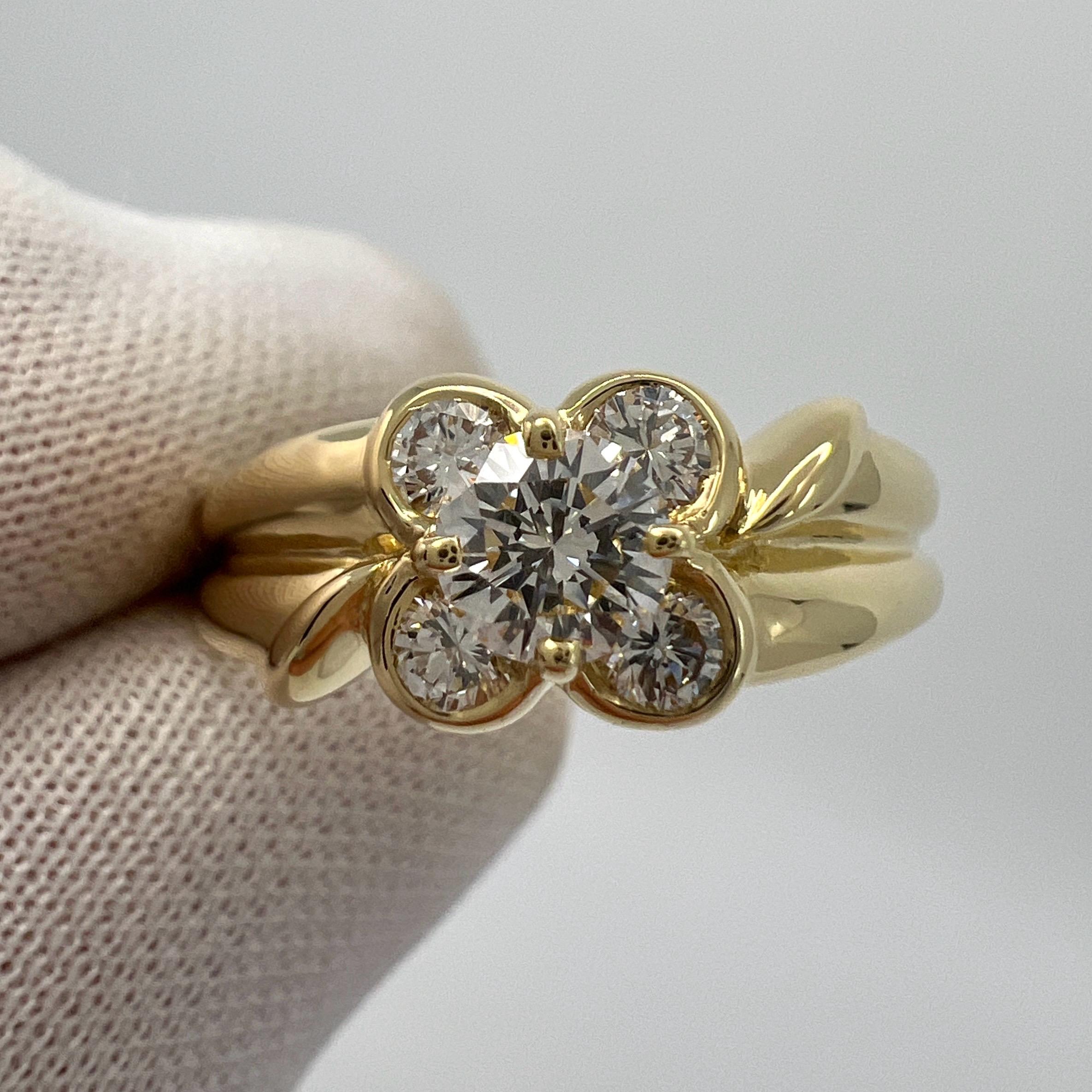 Rare Vintage Van Cleef & Arpels Diamond 18k Yellow Gold Flower Onbell Ring 1