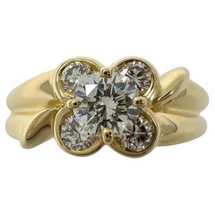 Rare Vintage Van Cleef 
Arpels Diamond 18k Yellow Gold Flower Onbell Ring