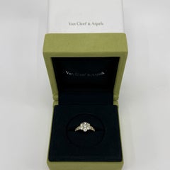 Rare Vintage Van Cleef & Arpels Diamond Fleurette 18k Yellow Gold Flower Ring