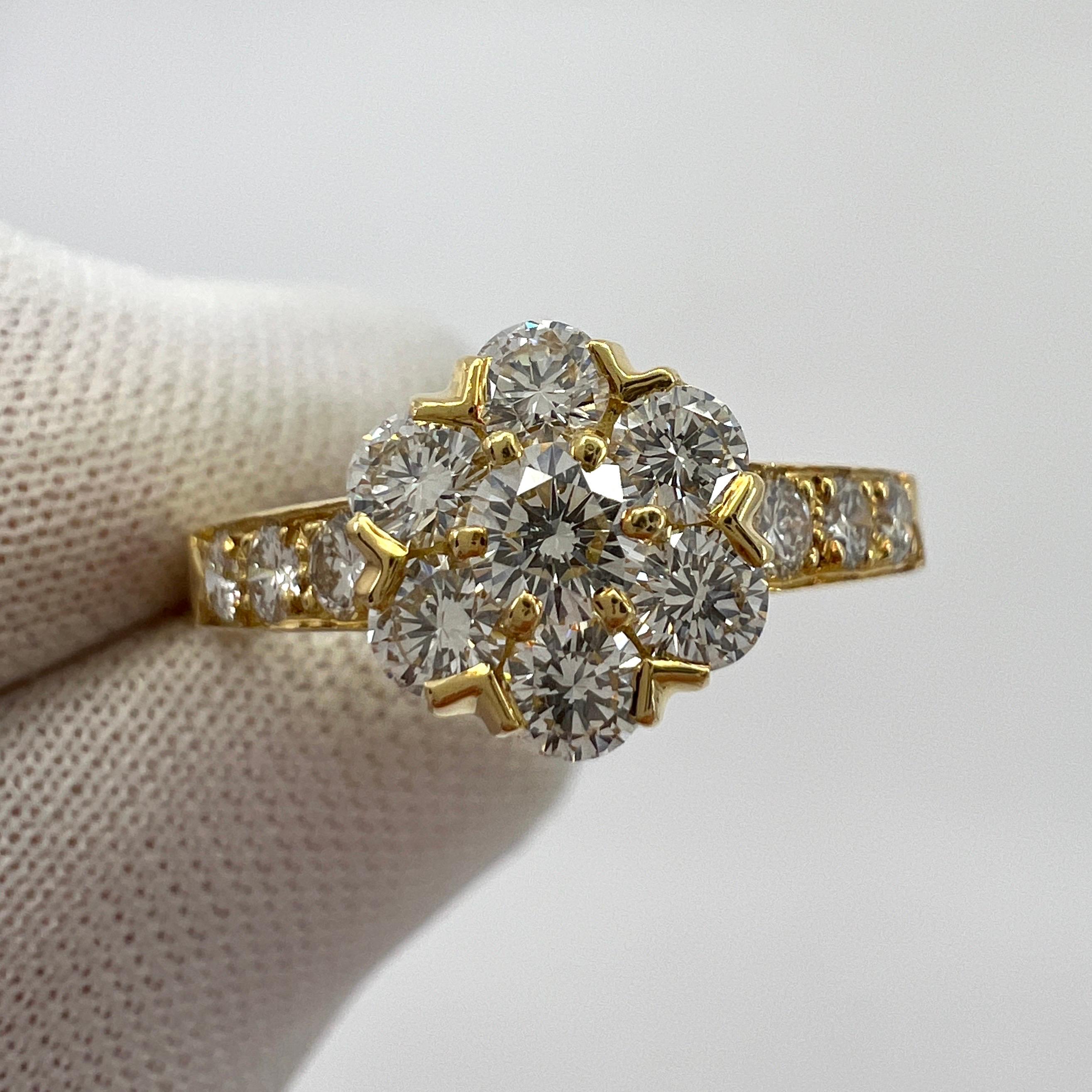 Van Cleef & Arpels, rare bague fleur en or jaune 18 carats avec diamants 2