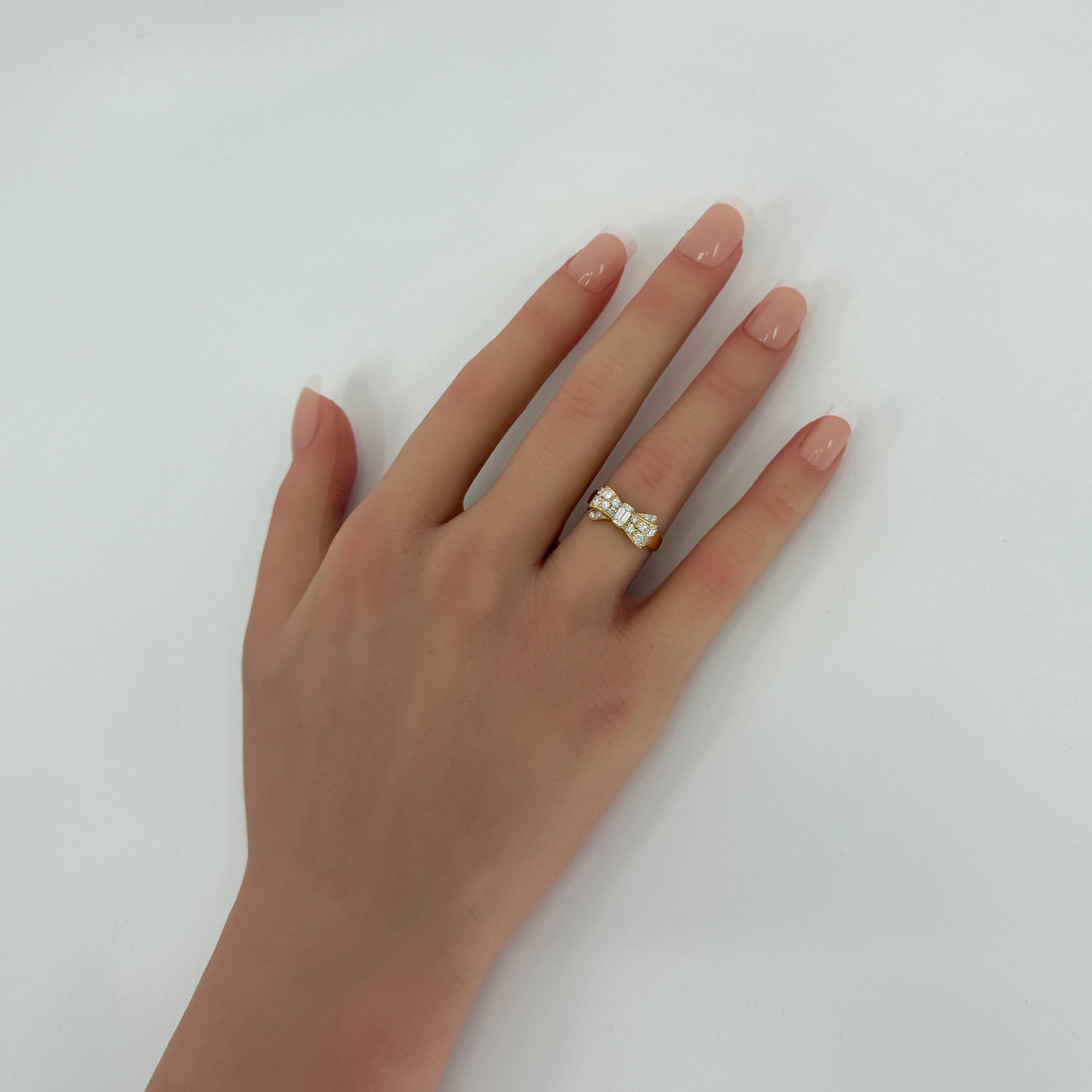 Rare Vintage Van Cleef & Arpels Diamond Ribbon Bow 18k Yellow Gold Cocktail Ring 4