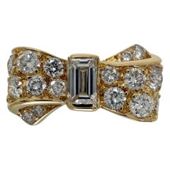 Rare Vintage Van Cleef & Arpels Diamond Ribbon Bow 18k Yellow Gold Cocktail Ring