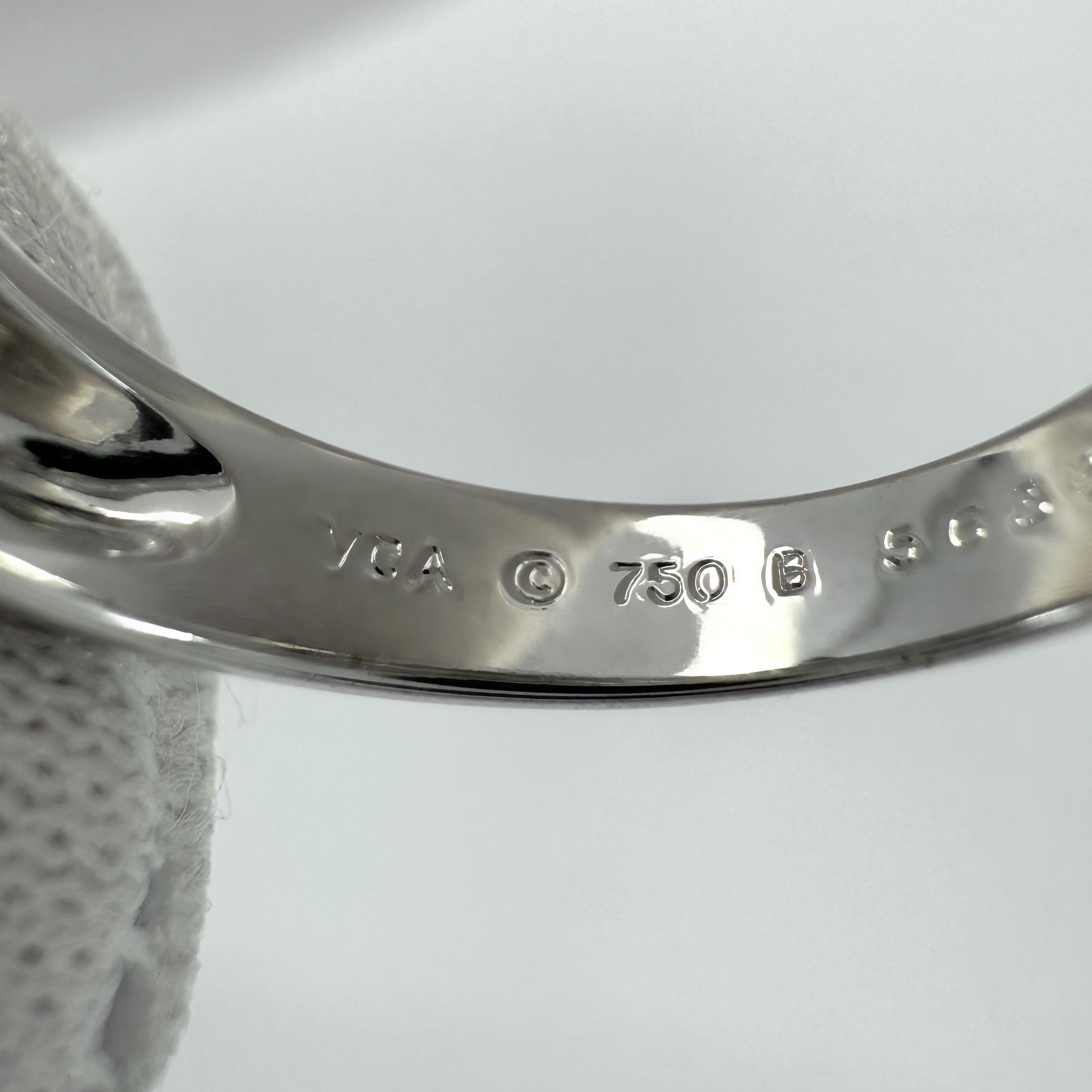 Rare Vintage Van Cleef & Arpels Diamond Three Stone 18k White Gold Ring For Sale 2