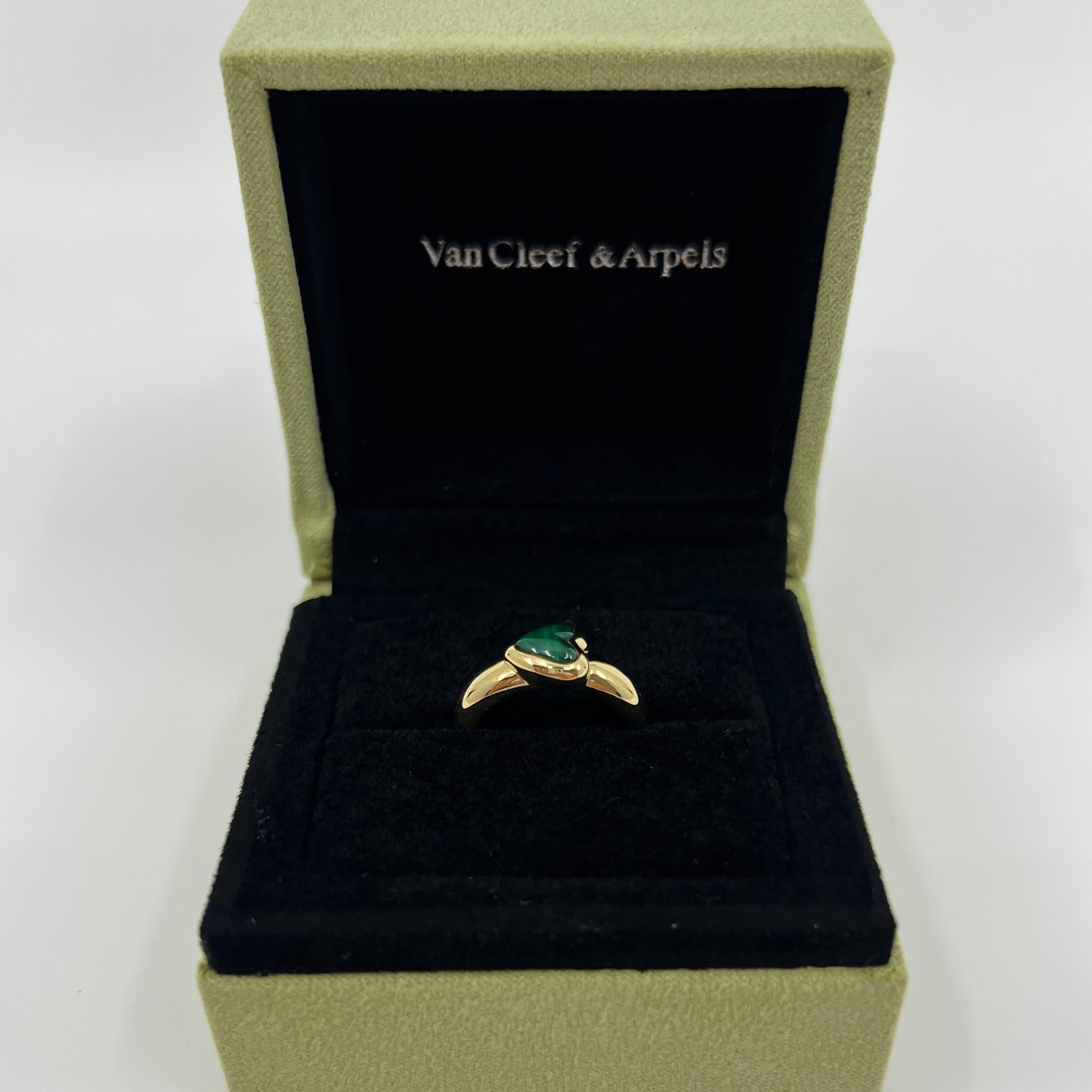 Seltener Vintage Van Cleef & Arpels Ring aus 18 Karat Gelbgold mit grünem Malachit im Herzschliff im Zustand „Hervorragend“ in Birmingham, GB