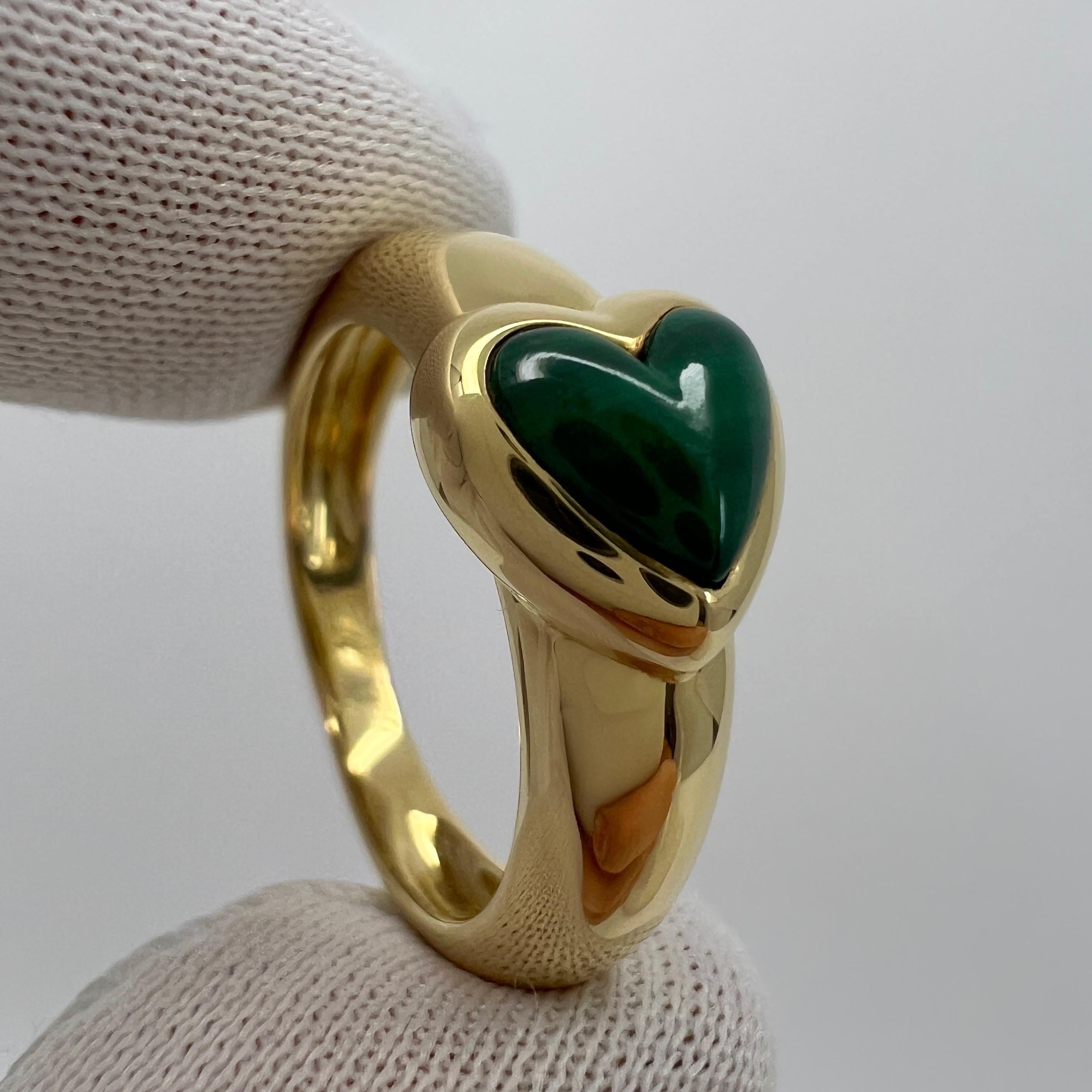 Rare Vintage Van Cleef & Arpels Green Malachite Heart Cut 18k Yellow Gold Ring 1