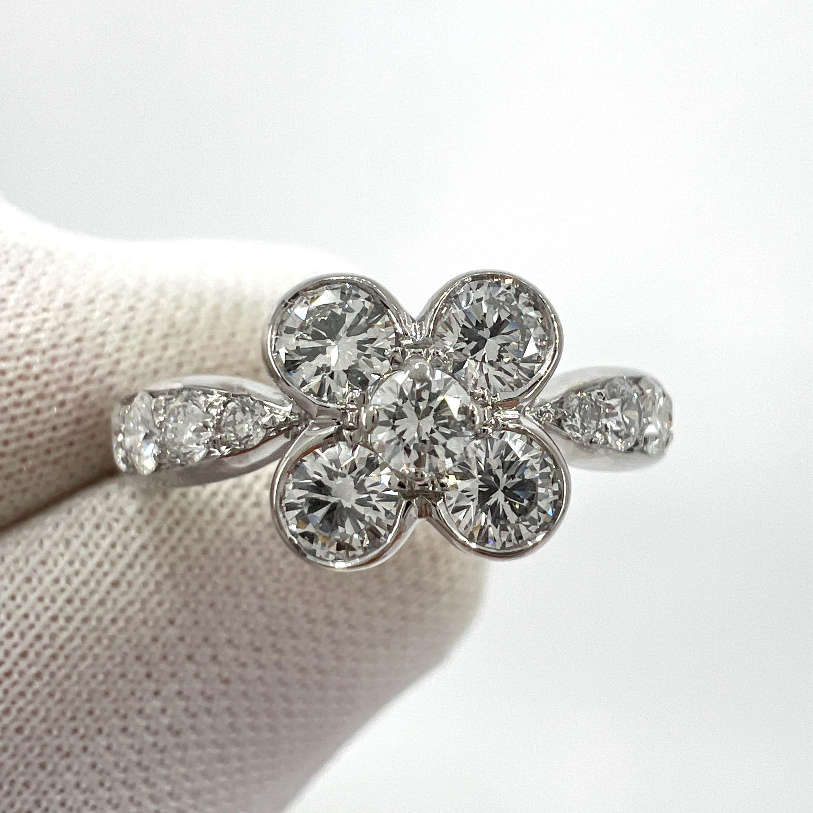 Rare Vintage Van Cleef & Arpels Onbell Diamond 18k White Gold Flower Ring 51 In Excellent Condition For Sale In Birmingham, GB