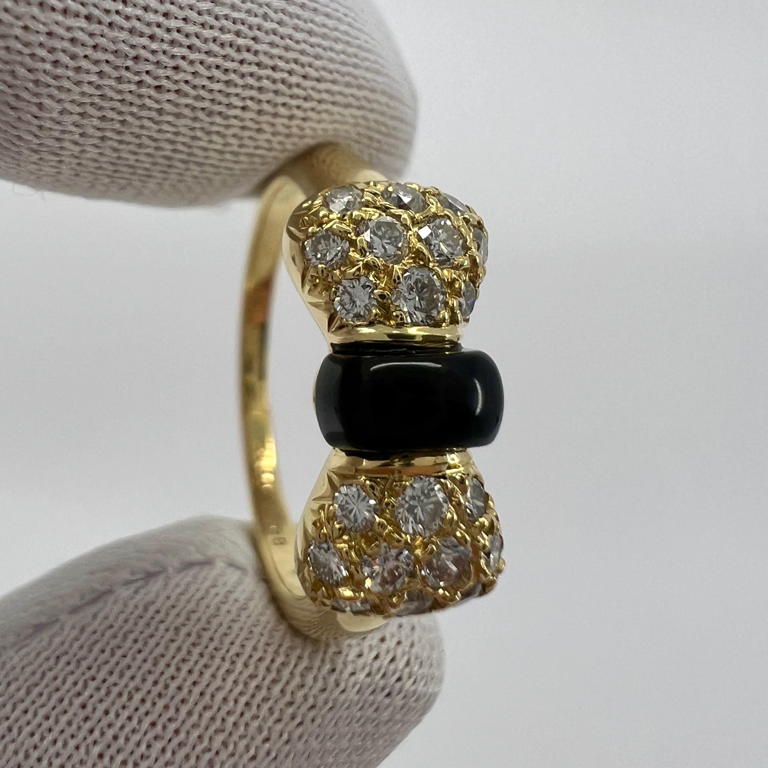 Rare Vintage Van Cleef & Arpels Onyx And Diamond 18k Yellow Gold Ribbon Bow Ring For Sale 2