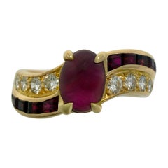 Rare Vintage Van Cleef & Arpels Oval Cut Ruby And Diamond 18k Yellow Gold Ring