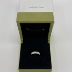 Anello vintage raro Van Cleef & Arpels con pavé di diamanti, in oro bianco 18 carati, a cupola, misura US 4,5