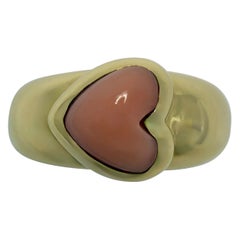 Rare Vintage Van Cleef & Arpels Pink Coral Heart Cut 18k Yellow Gold Dome Ring