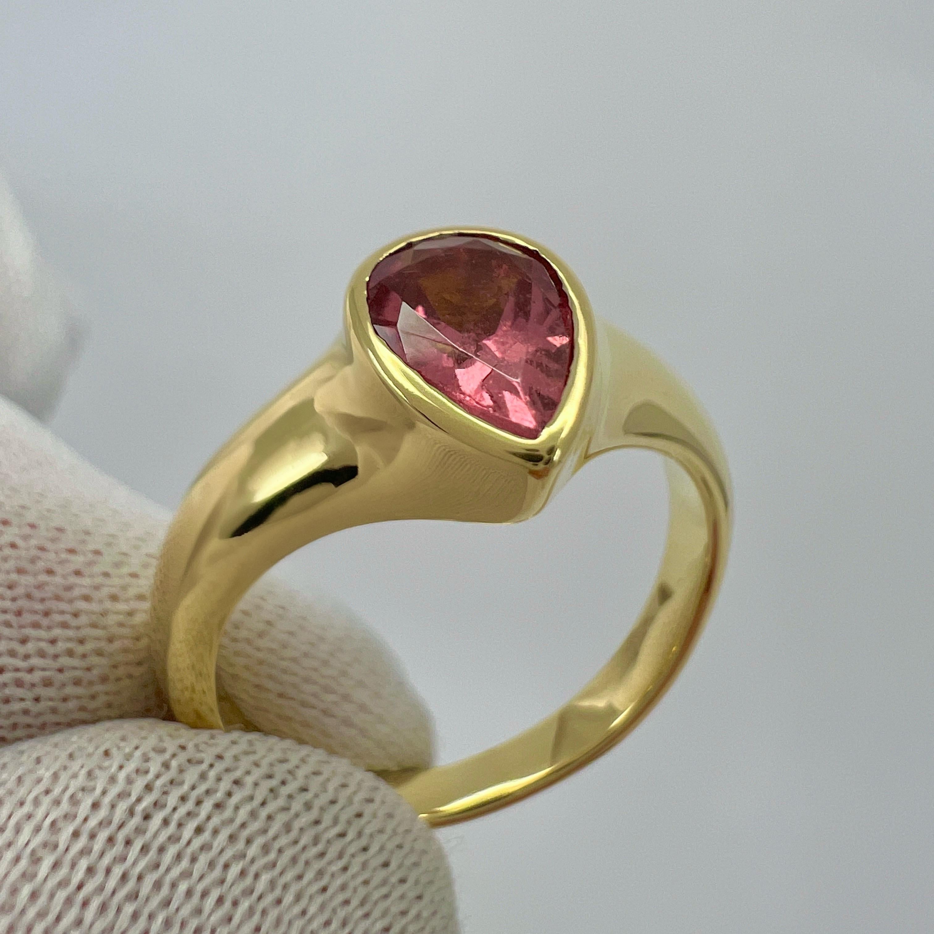 Women's or Men's Rare Vintage Van Cleef & Arpels Pink Tourmaline Pear Cut 18k Yellow Gold Ring For Sale