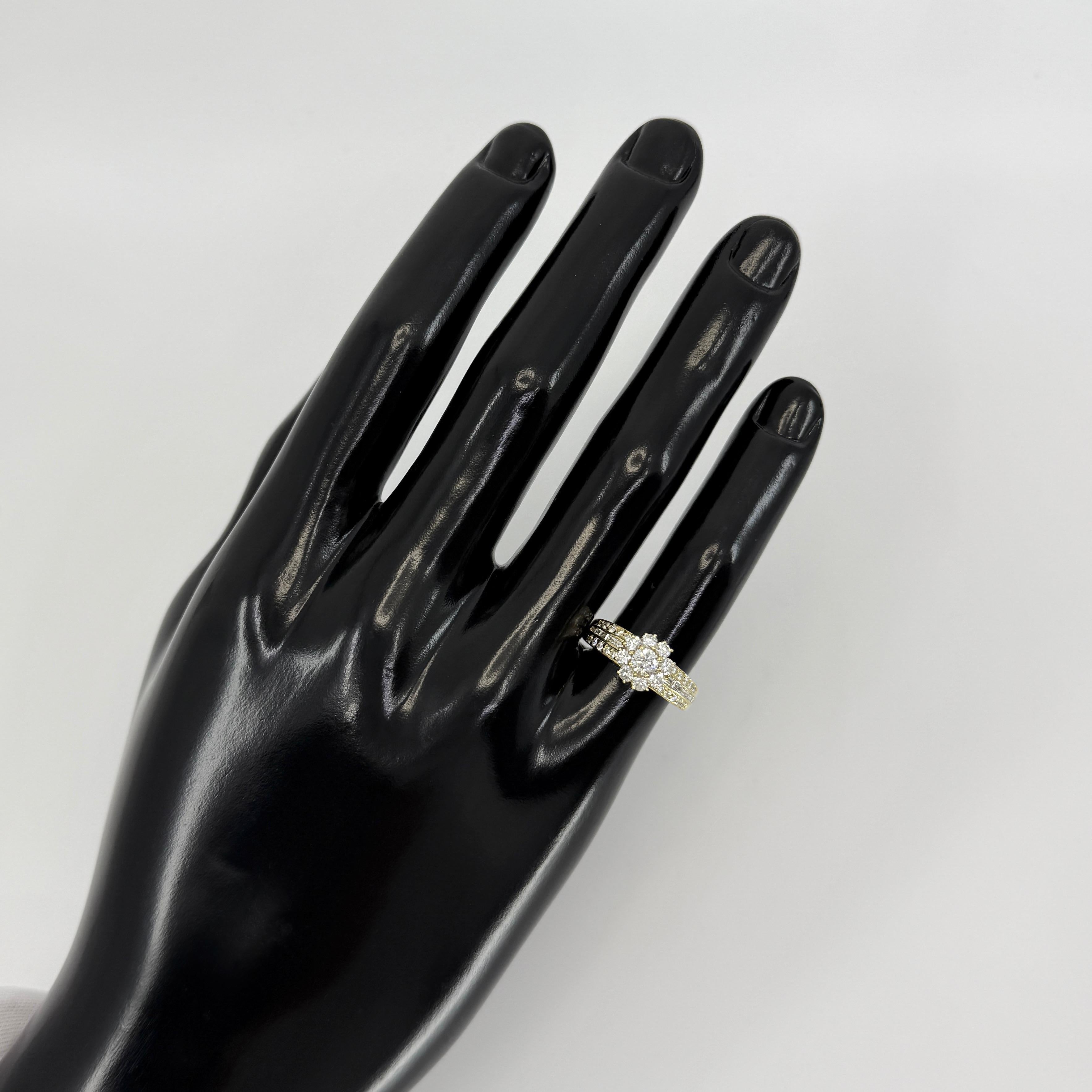 da uomo o donna Raro anello d'epoca Van Cleef & Arpels con diamanti tondi e baguette a fiore Fleurette in vendita
