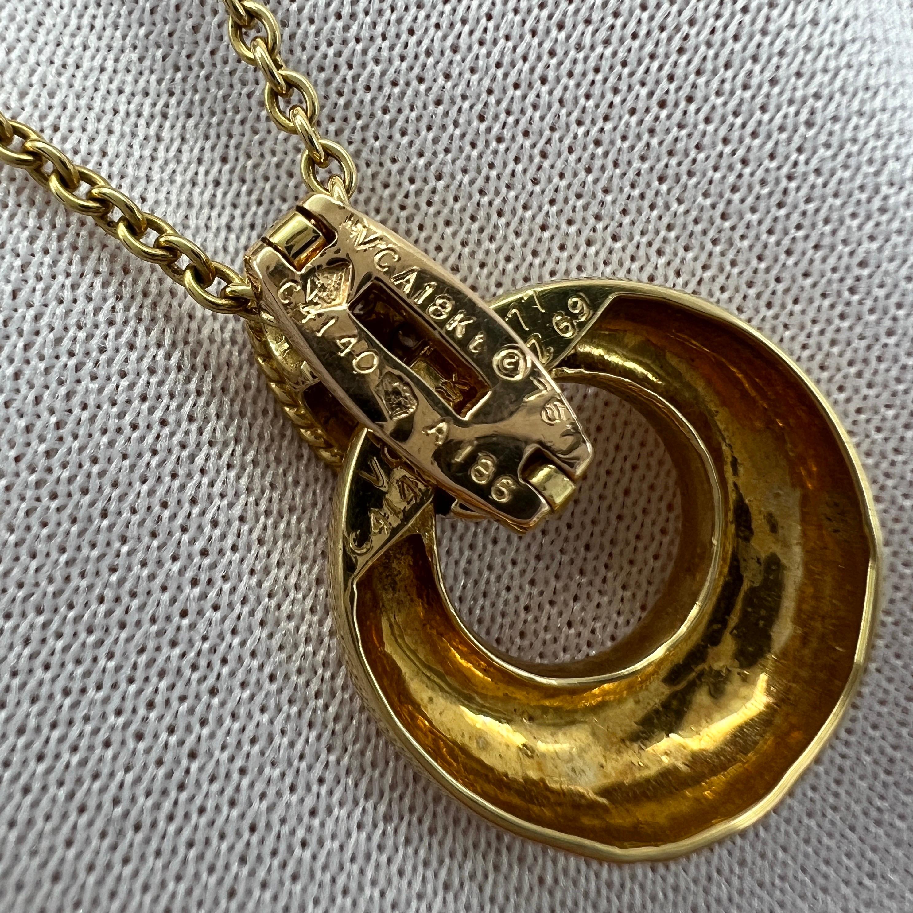 Seltene Vintage Van Cleef & Arpels Halskette mit rundem Diamant-Anhänger aus 18 Karat Gelbgold 3