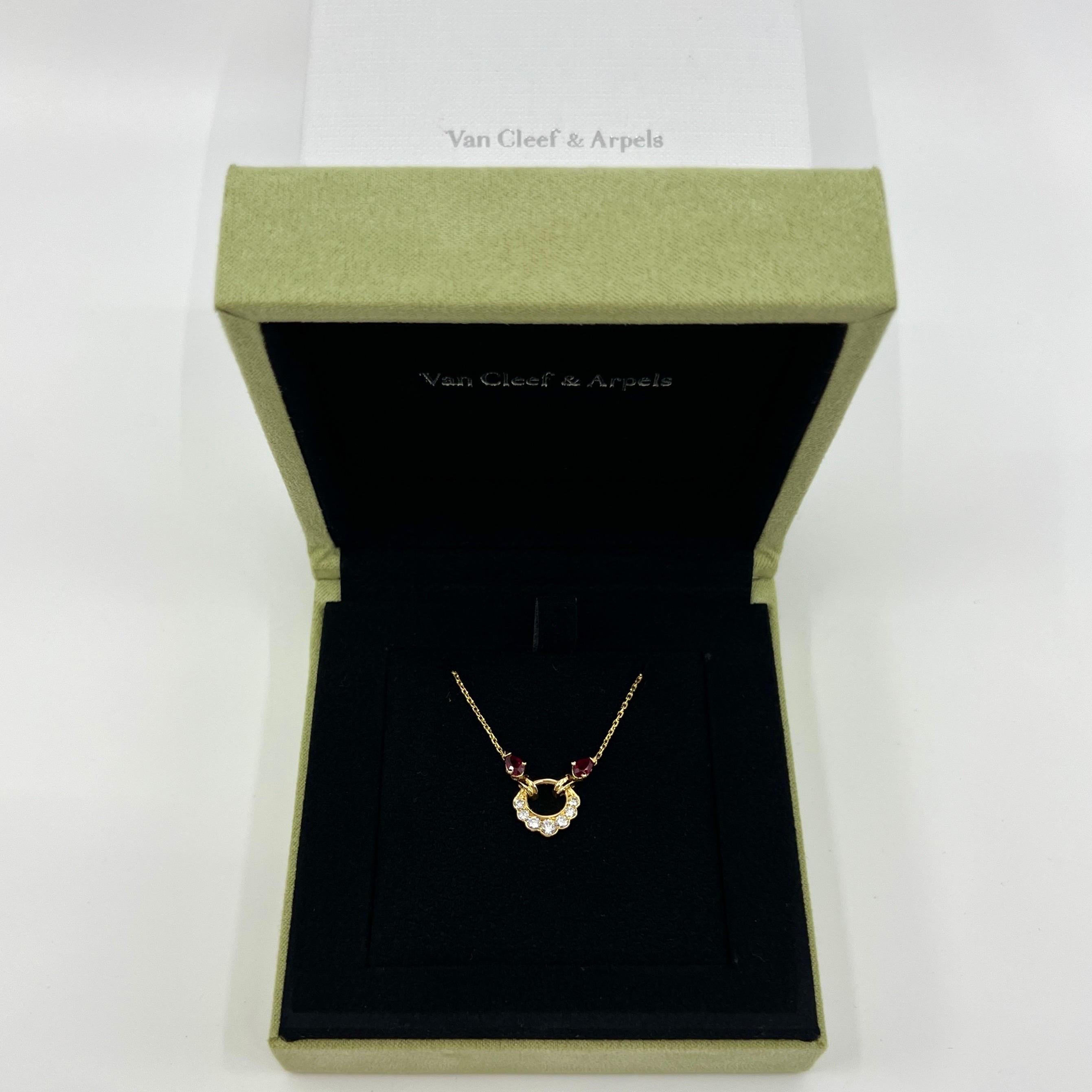 Round Cut Rare Vintage Van Cleef & Arpels Ruby Diamond 18k Yellow Gold Pendant Necklace For Sale