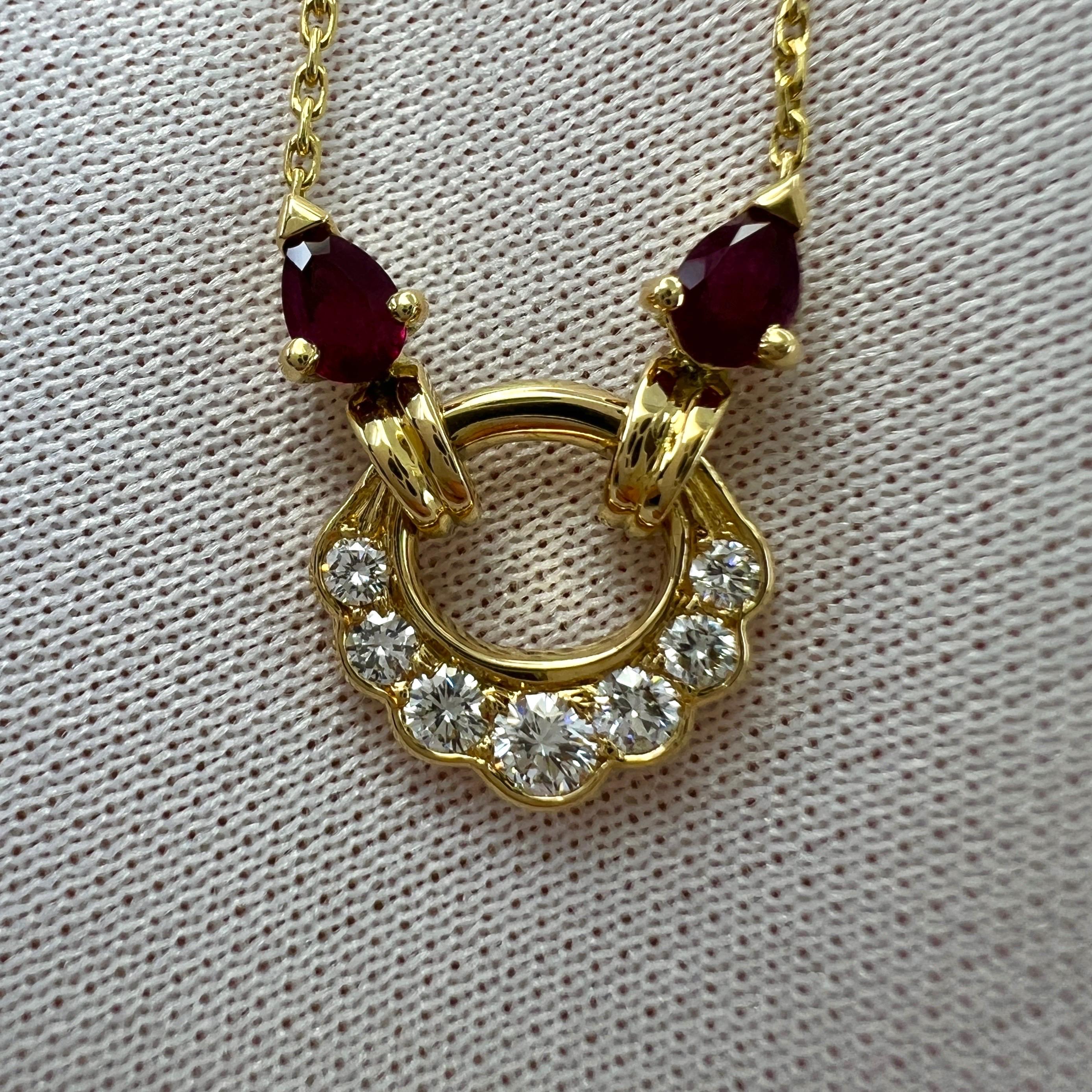 Van Cleef & Arpels Collier pendentif rare vintage en or jaune 18 carats avec rubis et diamants Unisexe en vente