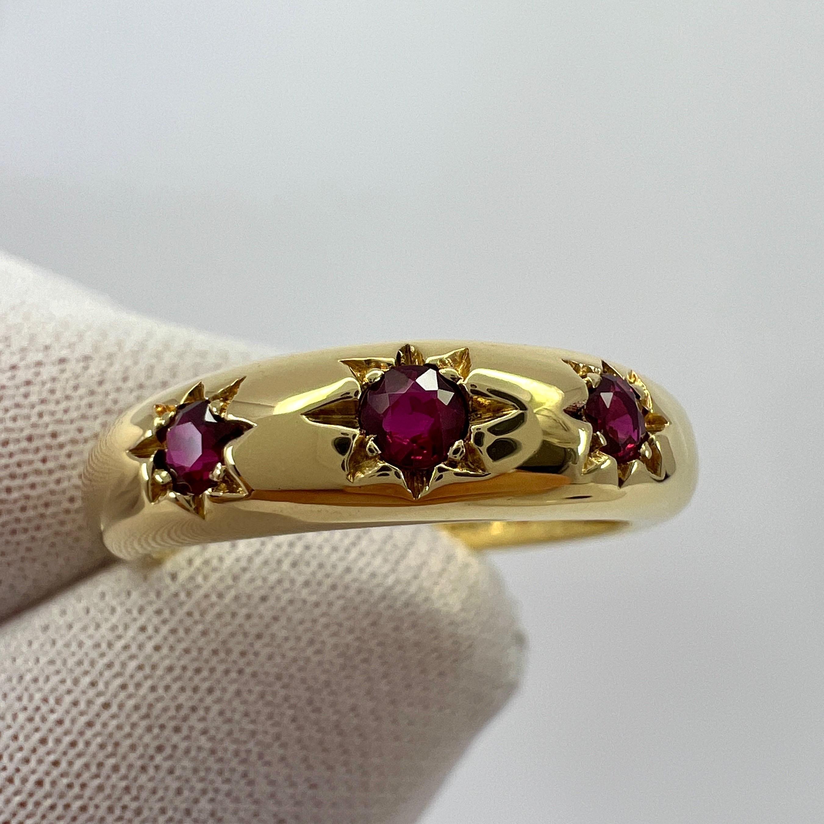 Rare Vintage Van Cleef & Arpels Star Set Ruby 18k Yellow Gold Three Stone Ring For Sale 3