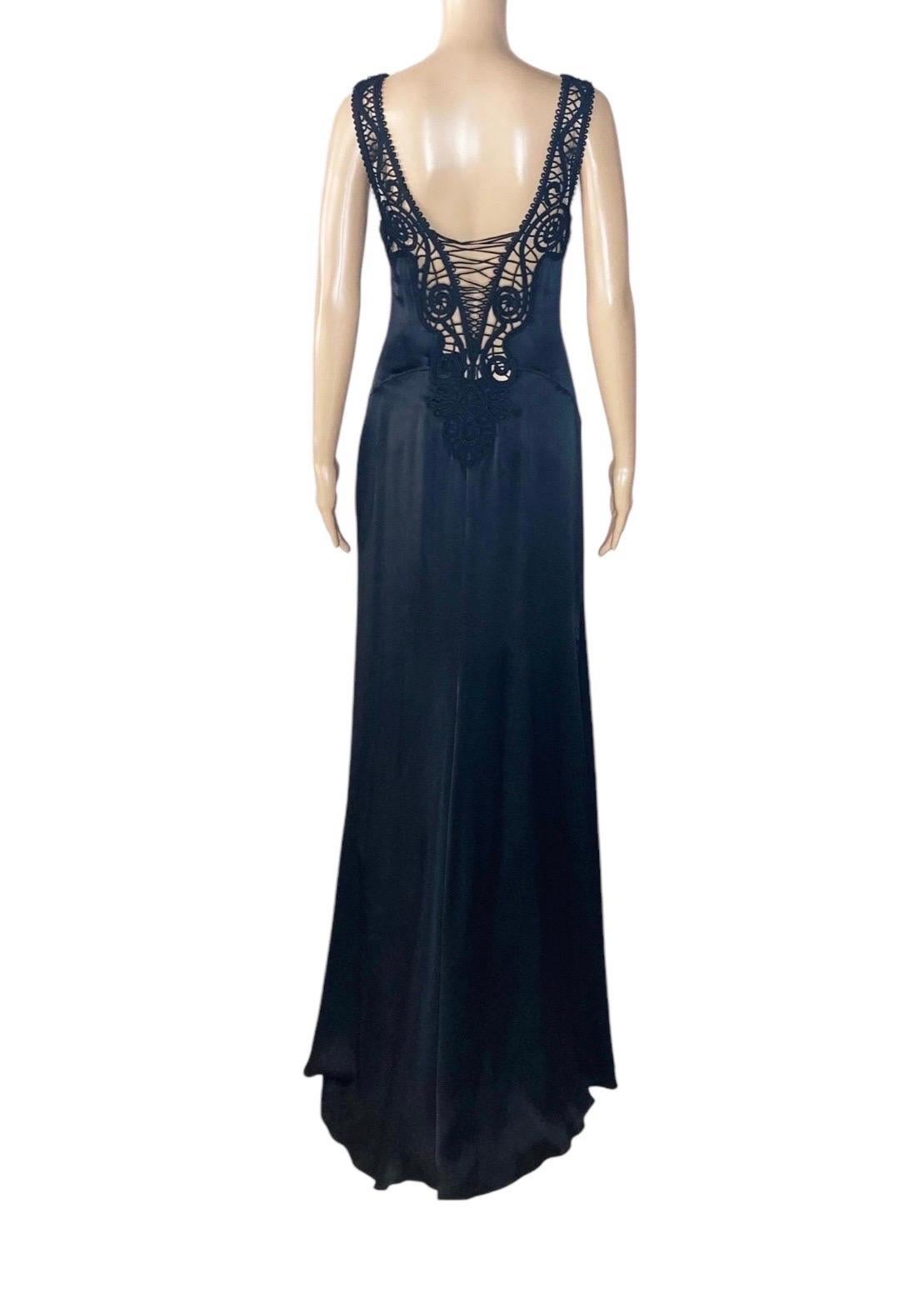 VINTAGE VERSACE GOWN.
Early 2000-s
The chic design, clean lines
and seductive macrame top - ensure 
a stunning silhouette. 
Content: 100% silk
IT Size  42 or US 6
Armpit to armpit: up to 18