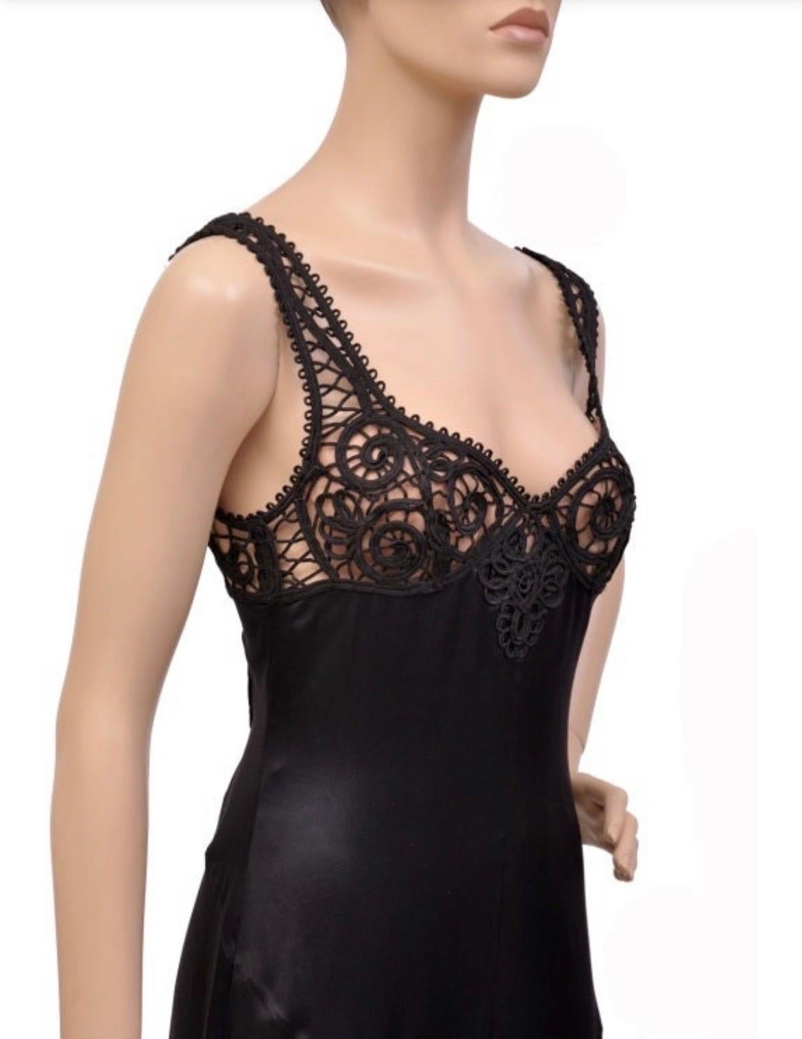 Rare Vintage Versace Black Silk Macrame Long Dress Gown 42 - 6 In New Condition For Sale In Montgomery, TX