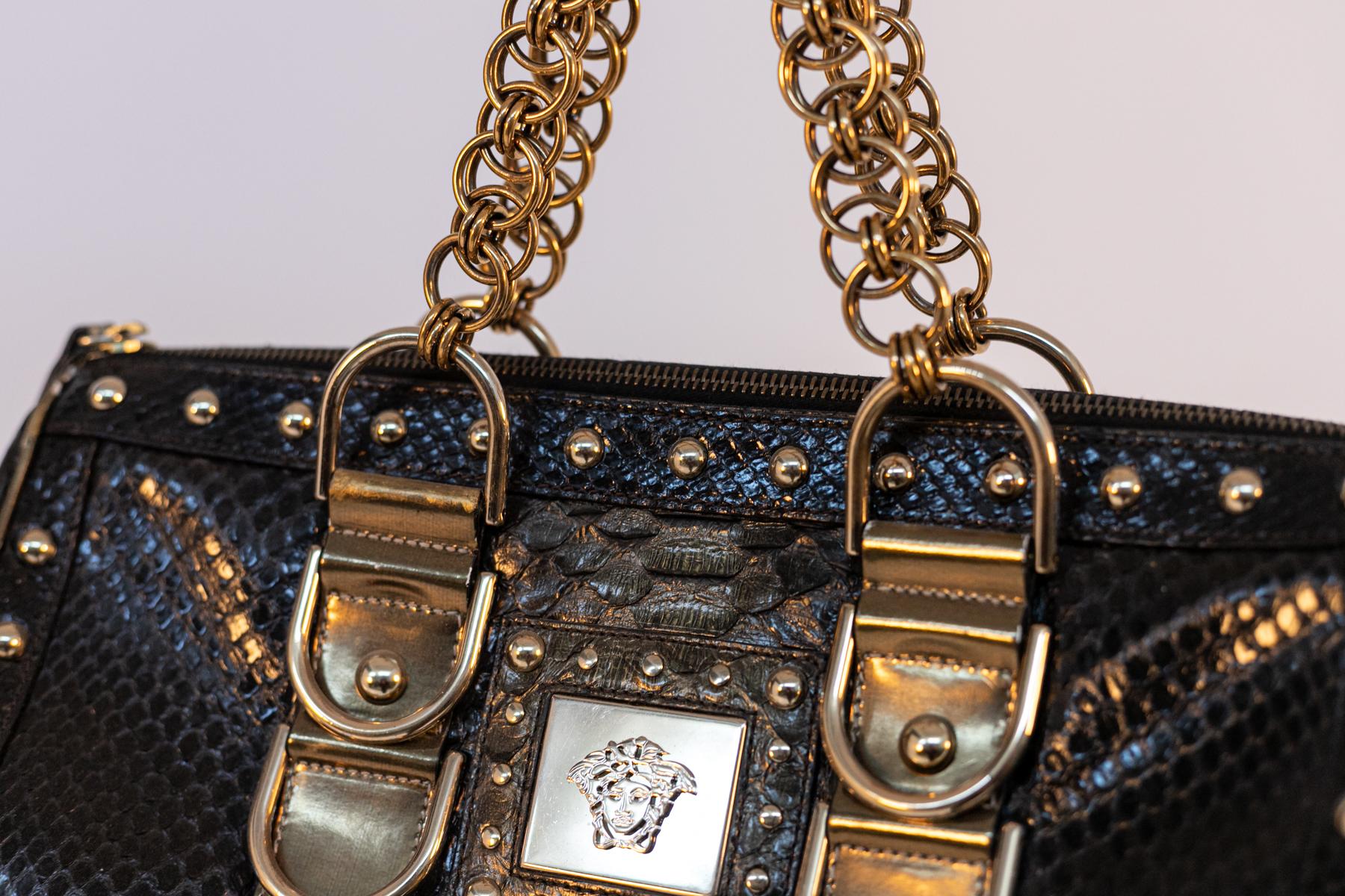 Rare Vintage Versace Handbag in Leather For Sale 3