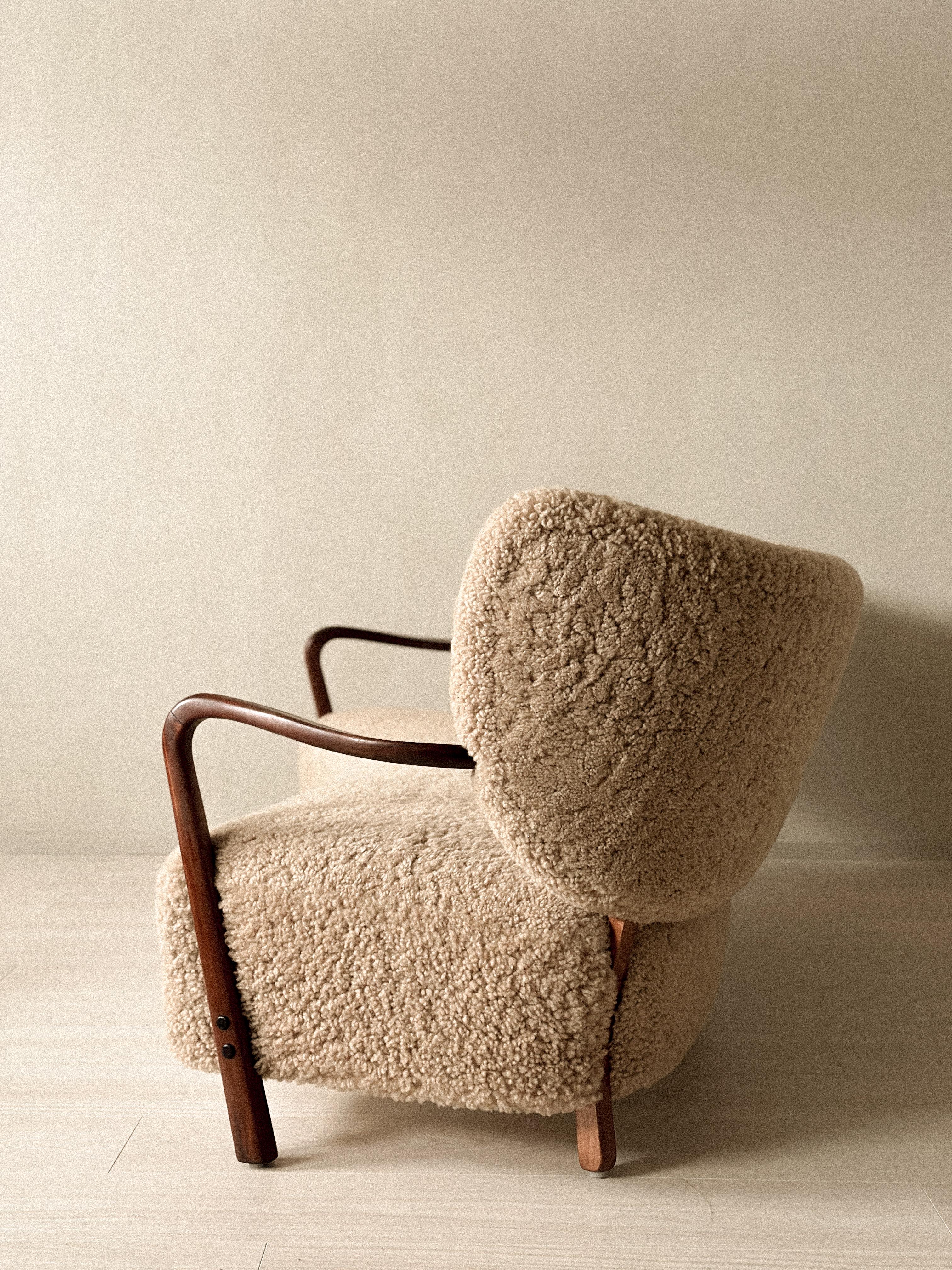 Raro divano Viggo Boesen d'epoca in shearling, prodotto da Hos Wulff, Danimarca 1930 in vendita 2