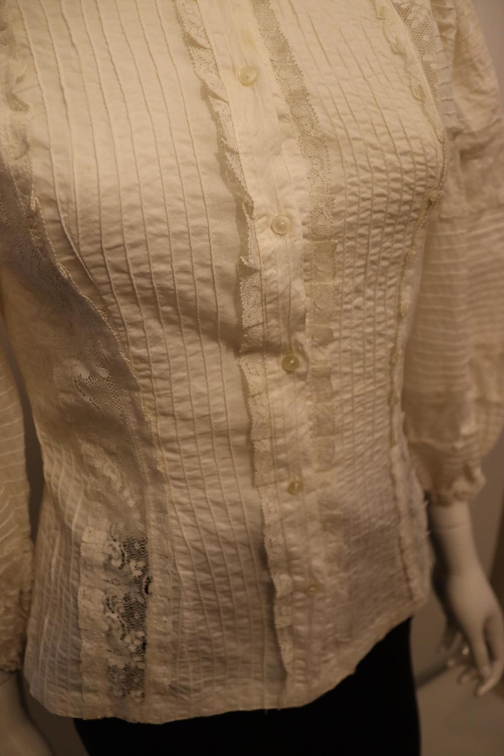 Rare Vintage White Mexicana Blouse For Sale 1