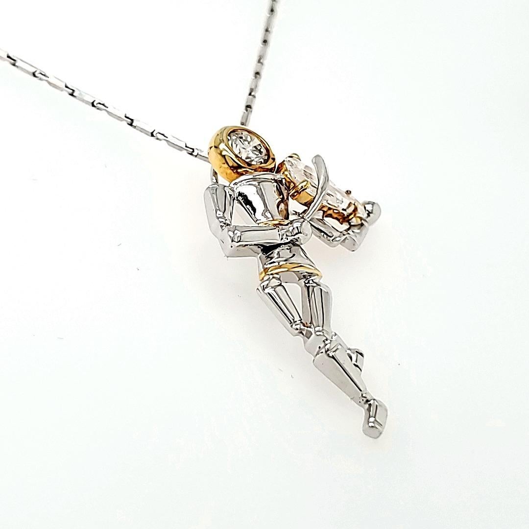 Taille ronde Rare pendentif en diamant Violin/Viola en vente