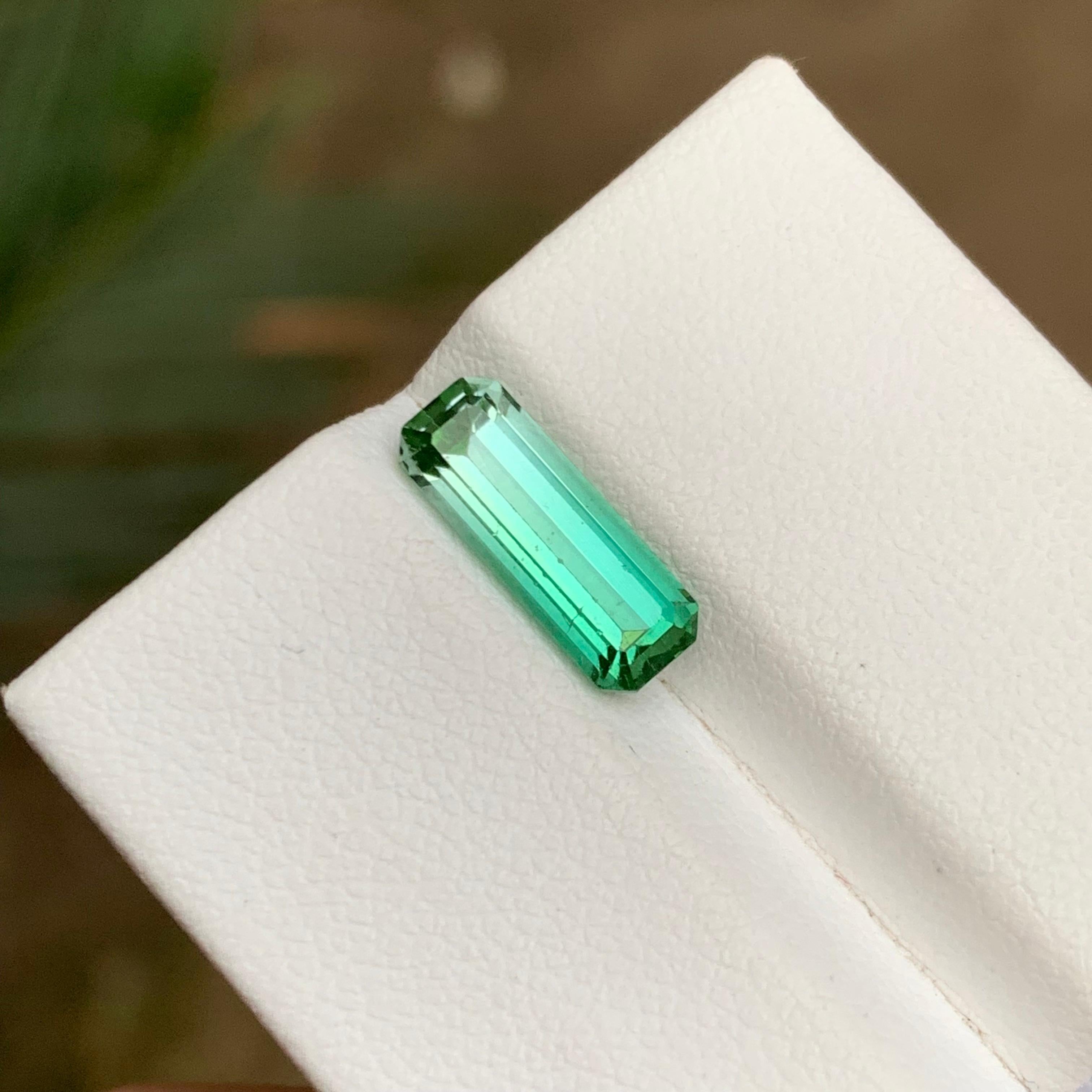 Rare Vivid Bluish Green Bicolor Tourmaline Gemstone 2.25 Ct Emerald Cut for Ring For Sale 2