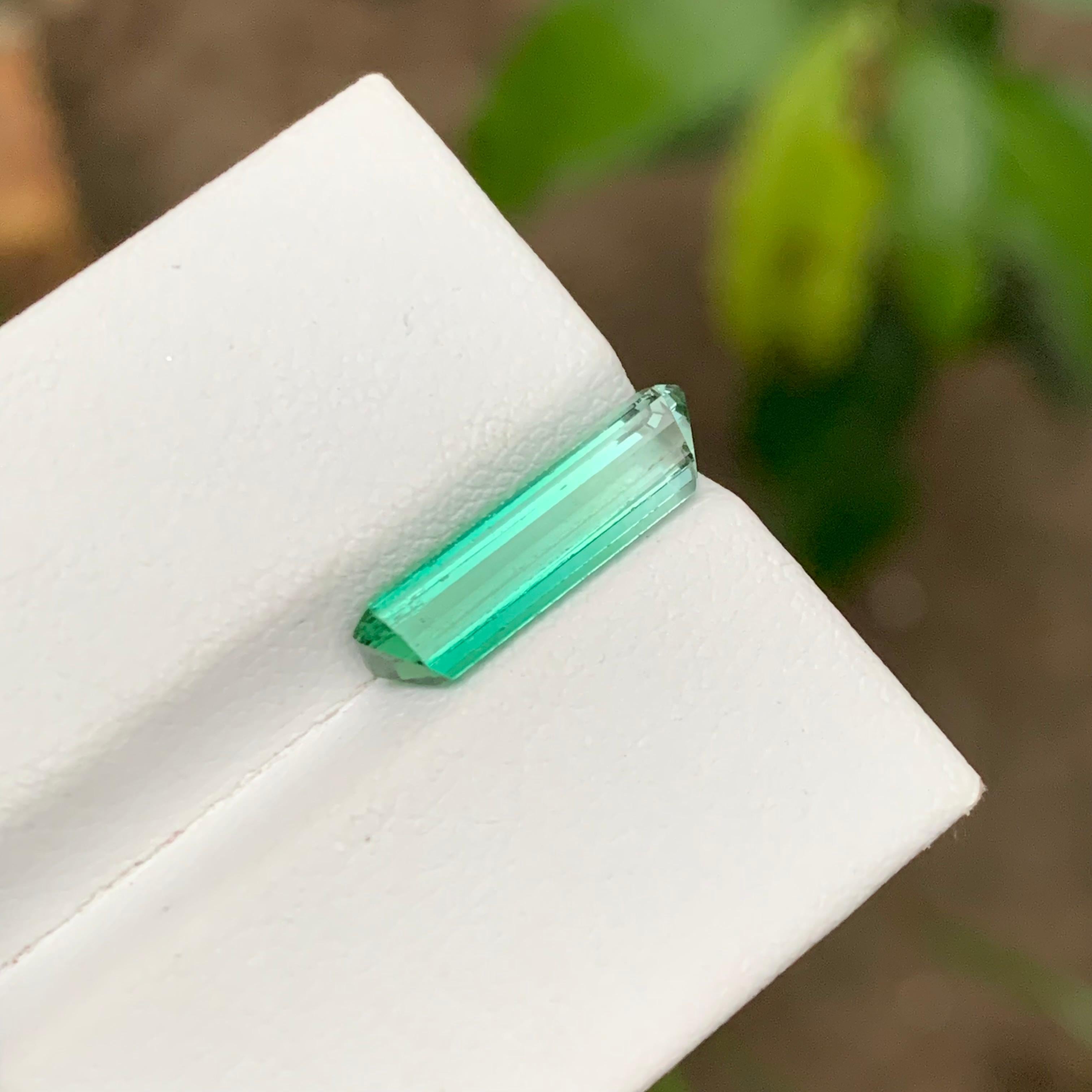 Women's or Men's Rare Vivid Bluish Green Bicolor Tourmaline Gemstone 2.85 Ct Emerald Cut for Ring For Sale