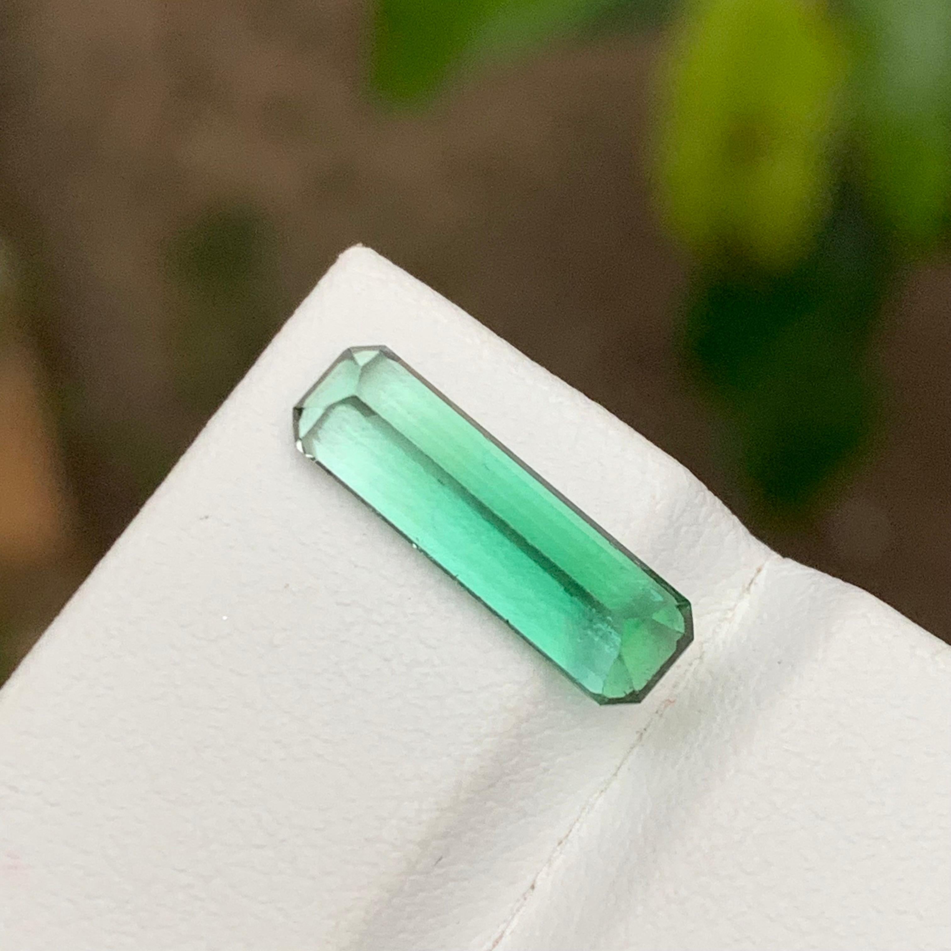 Rare Vivid Bluish Green Bicolor Tourmaline Gemstone 2.85 Ct Emerald Cut for Ring For Sale 3