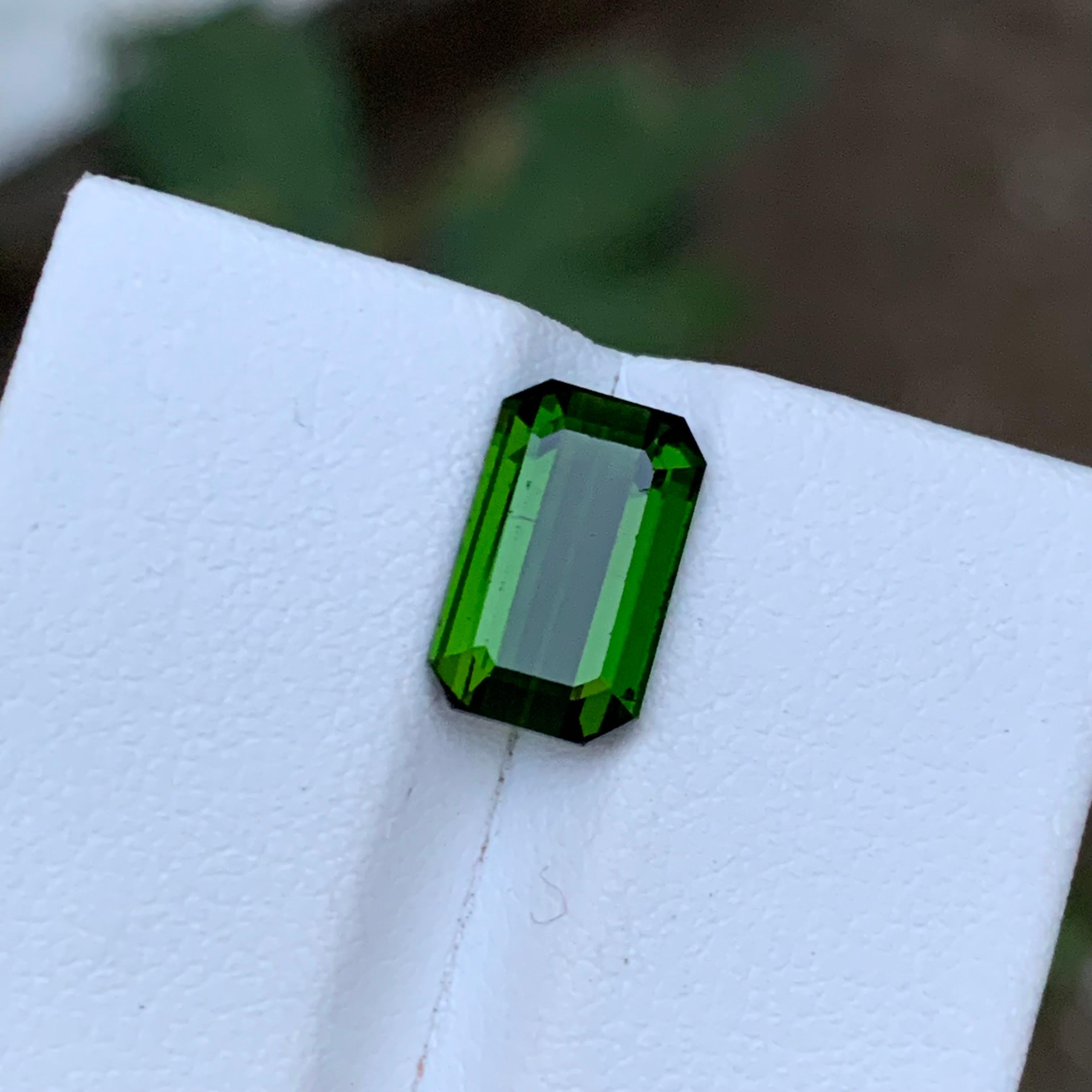 Rare Vivid Green Tourmaline Gemstone, 3.35 Ct Emerald Cut for Ring/Necklace For Sale 9