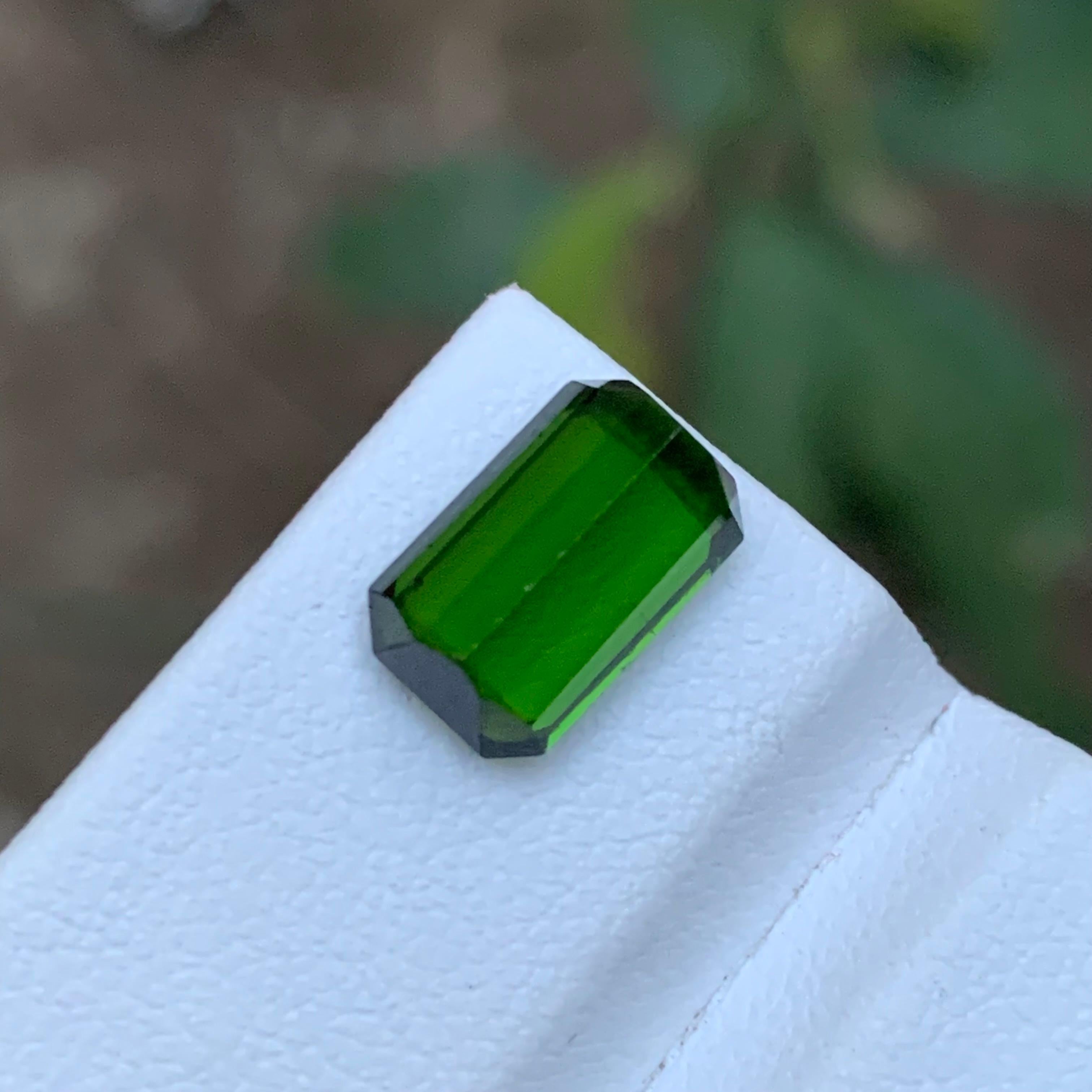 Women's or Men's Rare Vivid Green Tourmaline Gemstone, 3.35 Ct Emerald Cut for Ring/Necklace For Sale