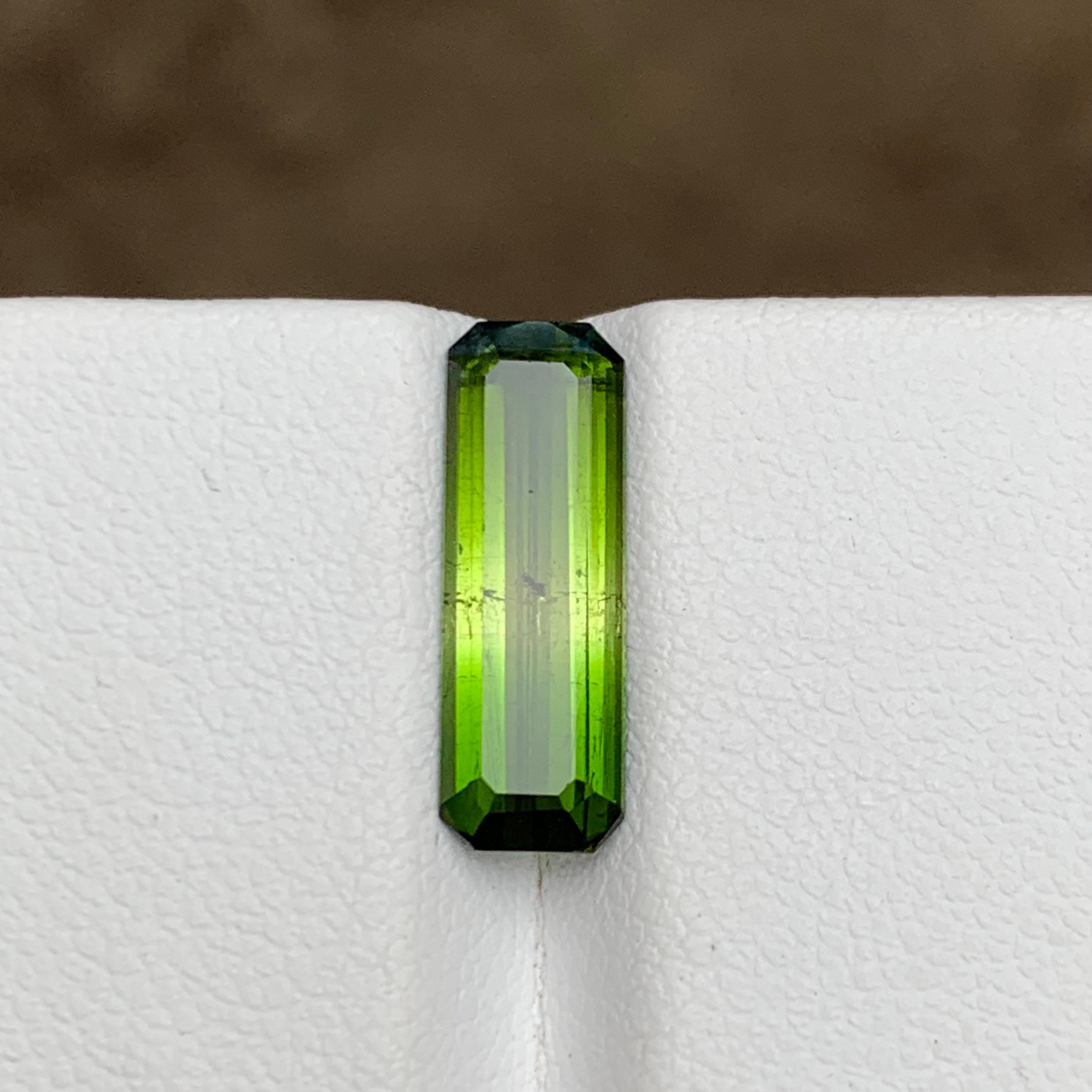 Rare Vivid Green & Yellow Hue Bicolor Tourmaline Gemstone, 3.15 Ct Emerald Cut For Sale 4