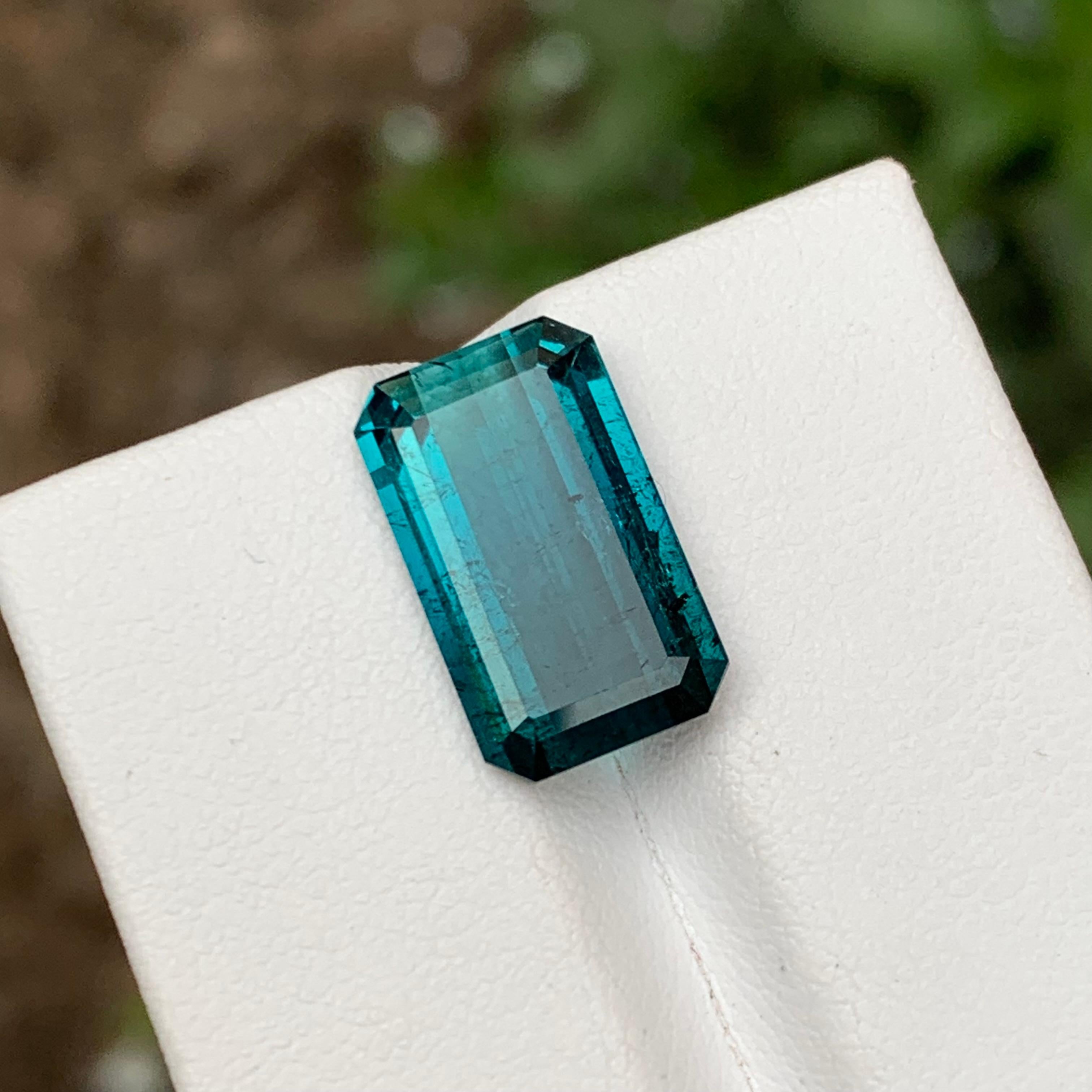 Rare Vivid Neon Blue Tourmaline Gemstone, 6.60 Ct Emerald Cut for Pendant/Ring In New Condition For Sale In Peshawar, PK